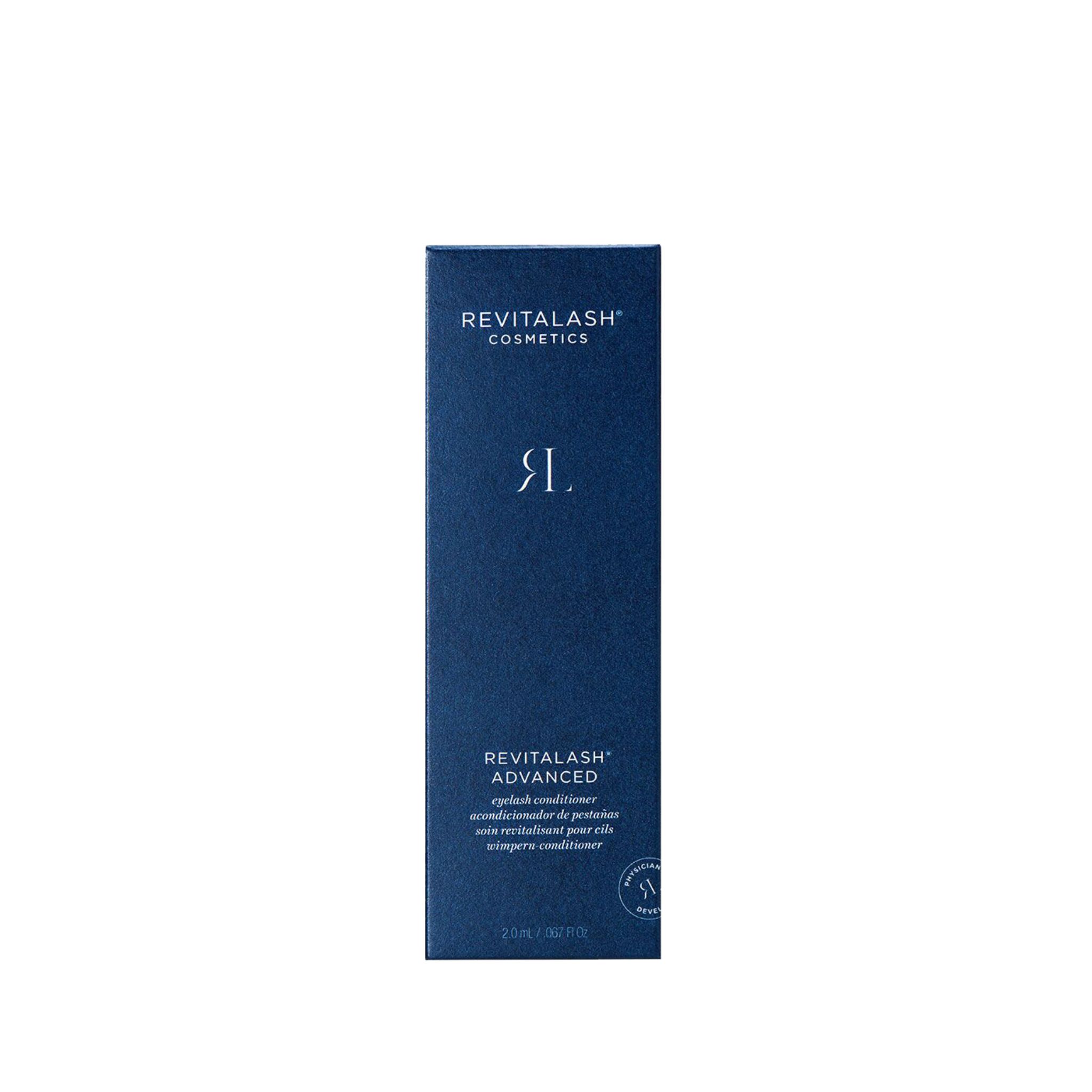 Blauwe doos met RevitaLash Advanced. Productnaam en logo. Slanke, hoge verpakking.