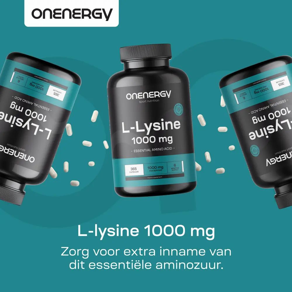 Een vrouw met koptelefoon staat buiten. Een pot L-Lysine 1000 mg staat rechtsboven.
