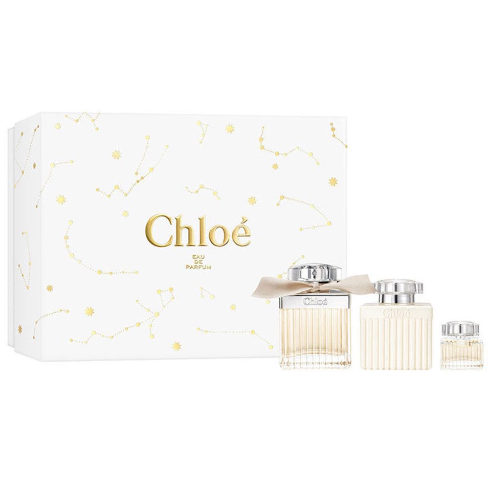 Coffret cadeau Chloé avec trois flacons et une boîte blanche. Inscription "Chloé Eau de Parfum".