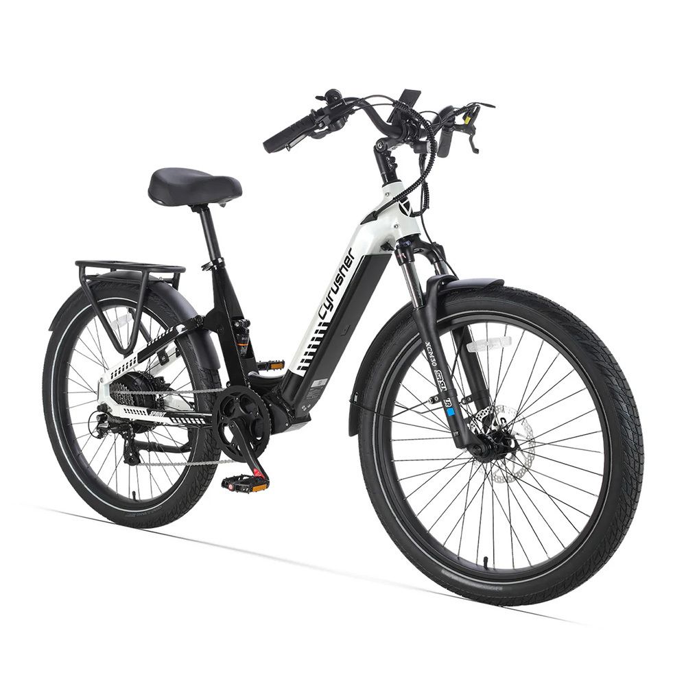 E-bike Cyrusher Sprint, zwart-wit. Zwarte banden, spatborden, bagagerek. "Cyrusher" logo op frame. 8 versnellingen.