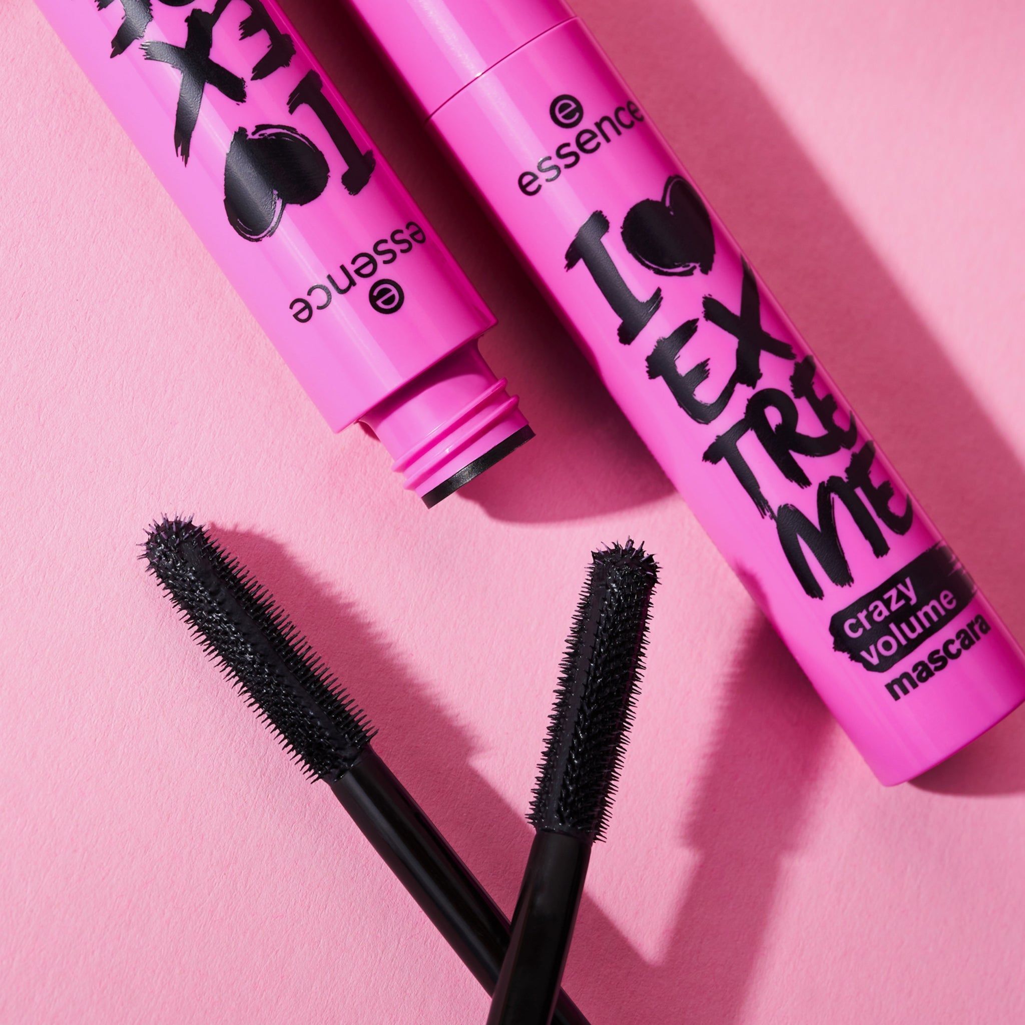 Essence I LOVE EXTREME mascara