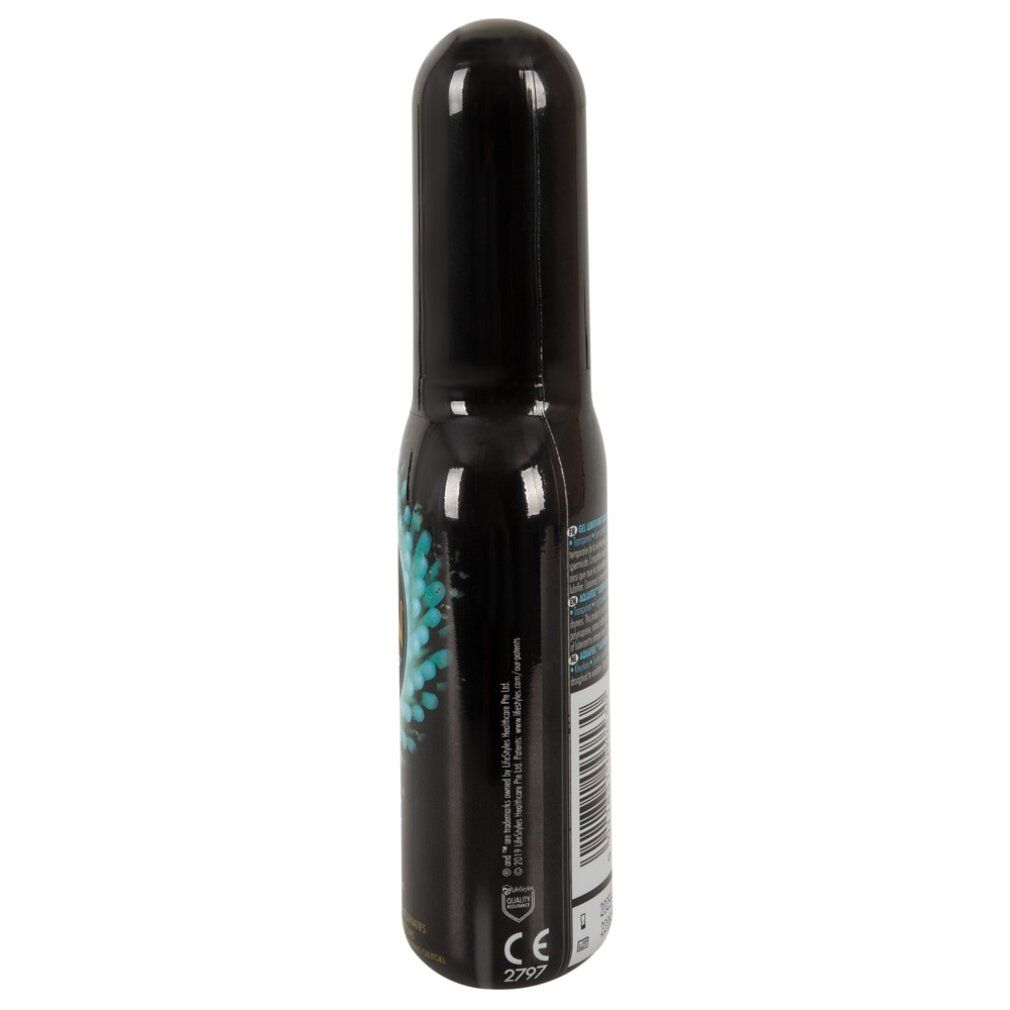 Achterkant van een zwarte SKYN Aqua Feel glijmiddelfles met productinformatie en CE-markering.