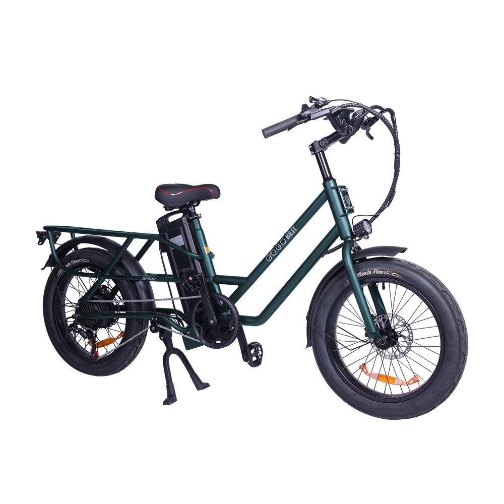 Groene elektrische bakfiets met zwarte bagagedrager en banden. Accu op frame. GOGOBEST-opschrift.