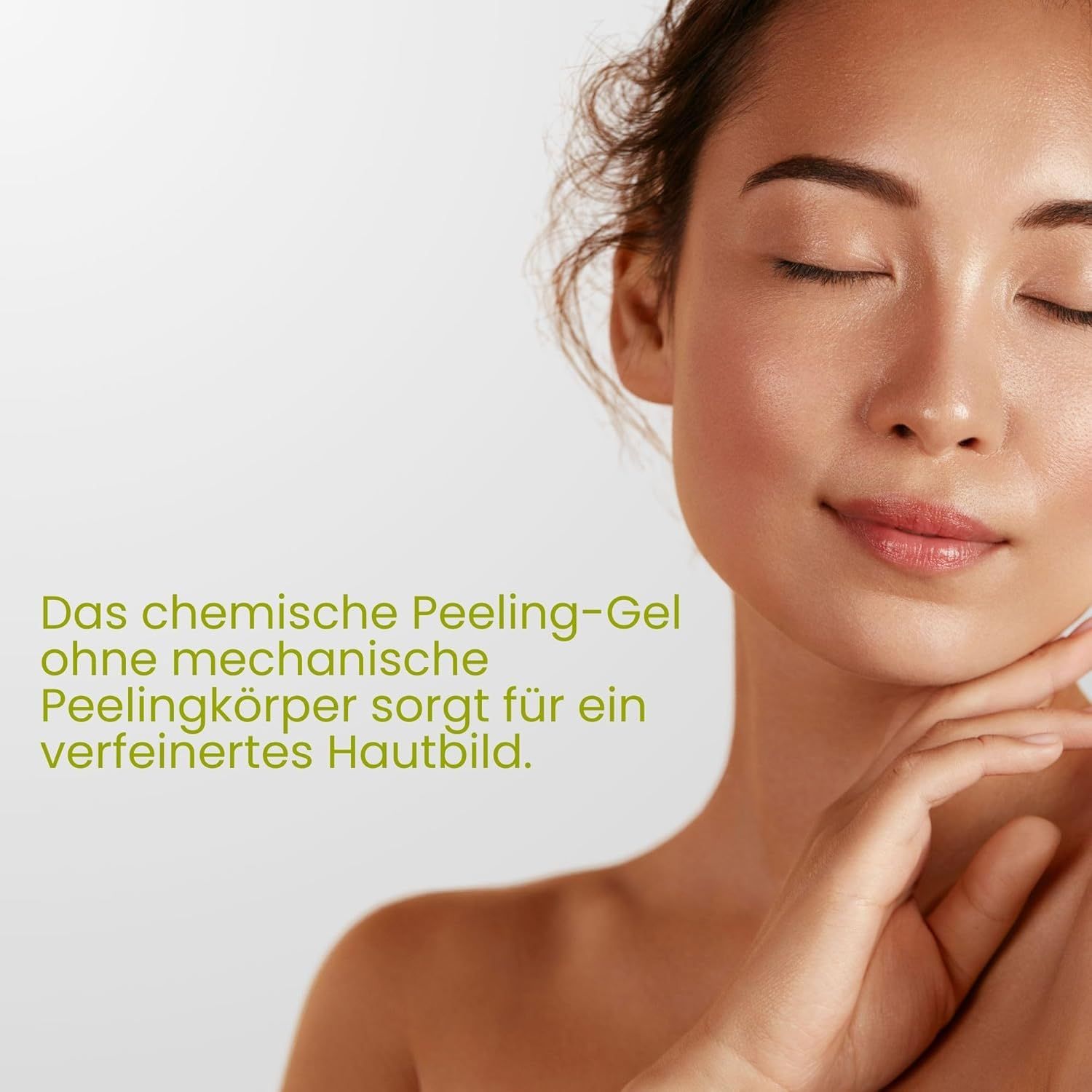 Femme aux yeux fermés, touchant son visage. Texte: "Le gel peeling chimique sans corps peeling mécanique affine le teint."