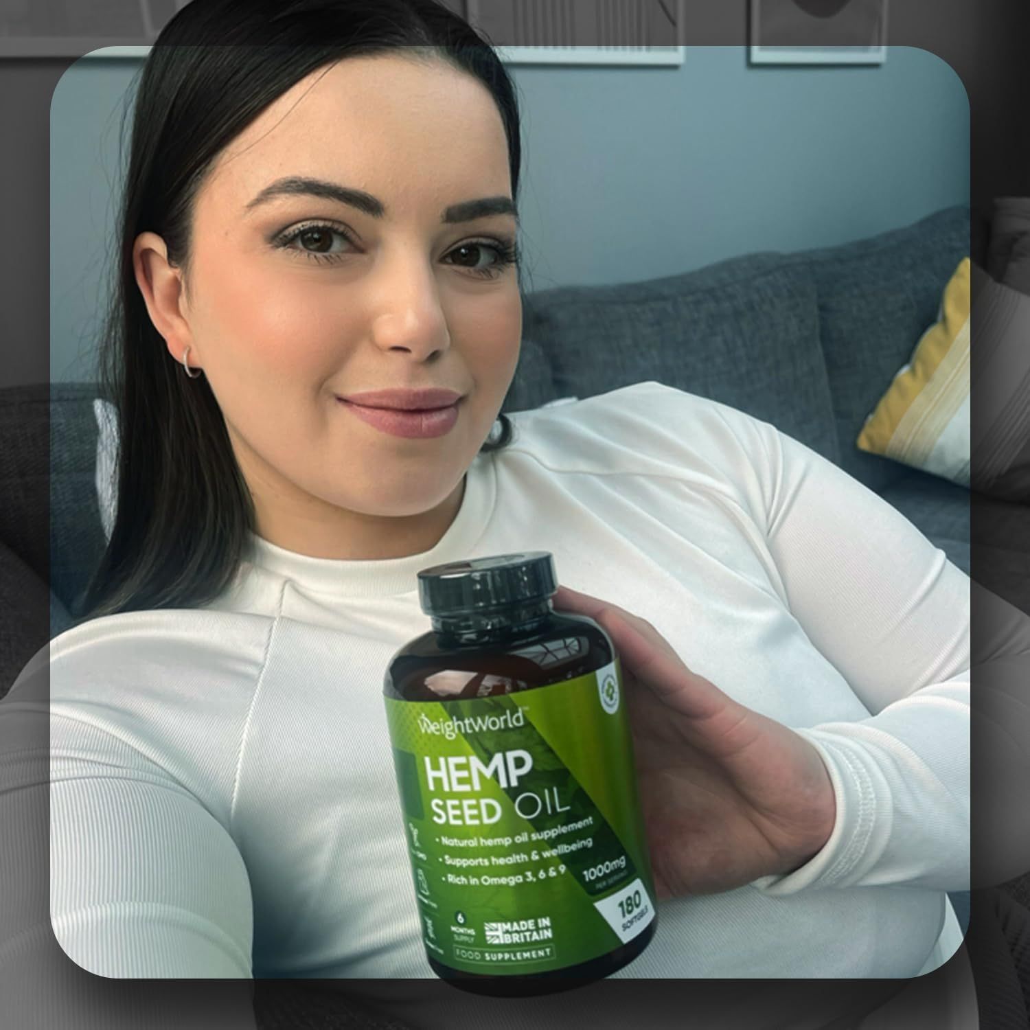 Fles WeightWorld Hennepzaadolie (Vegan) met etiket waarop 180 softgels en 1000mg staat.