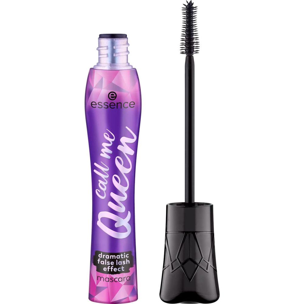 Mascara Essence Call Me Queen et applicateur. Tube violet et brosse noire.