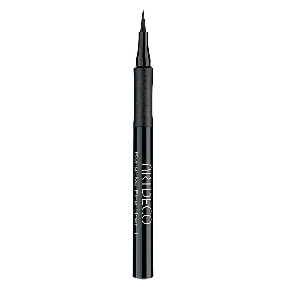 Stylo eye-liner noir avec pointe fine. Inscription: ARTDECO Sensitive Fine Liner 1.