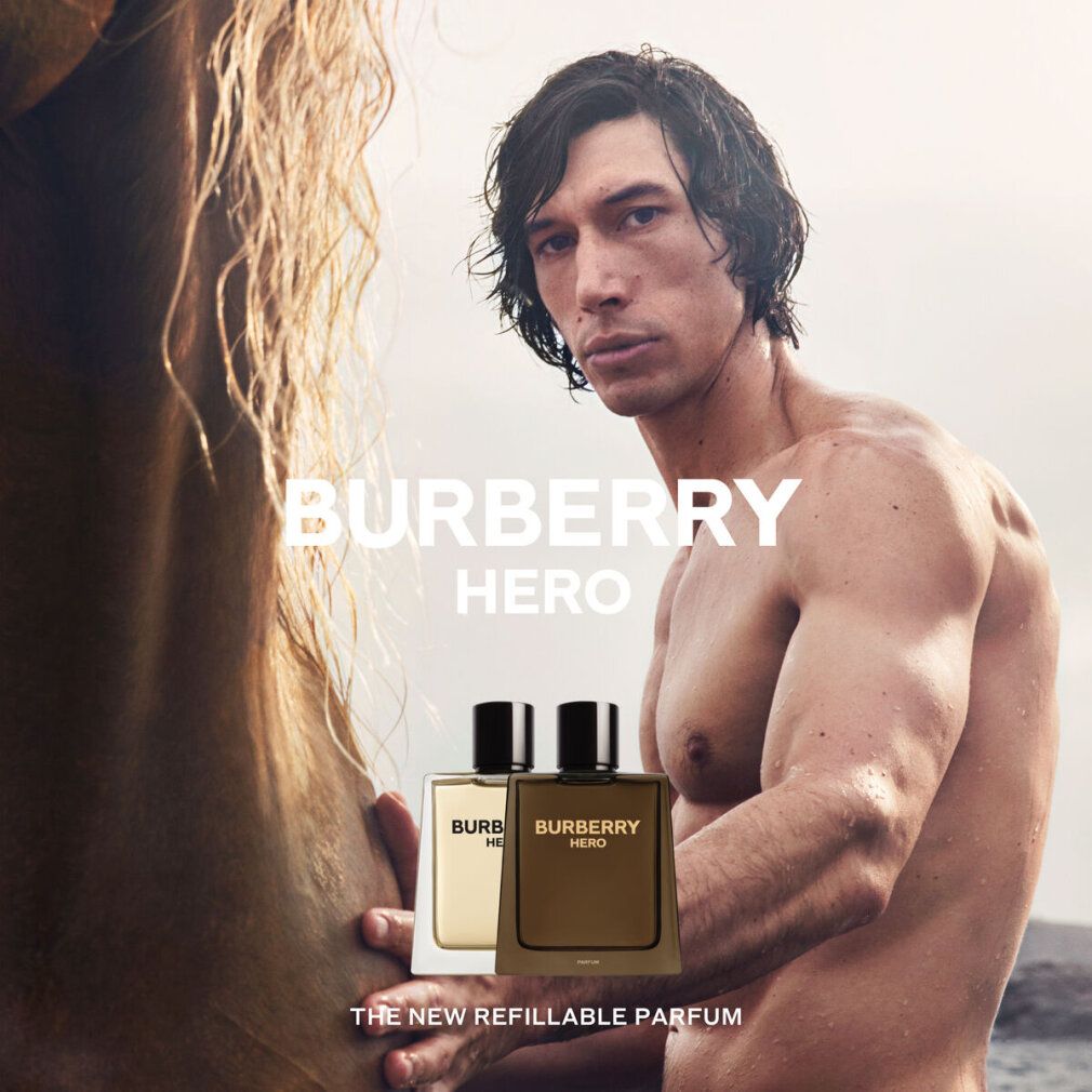 Reclame met man en paard. BURBERRY HERO opschrift. Twee flacons. Tekst: THE NEW REFILLABLE PARFUM.