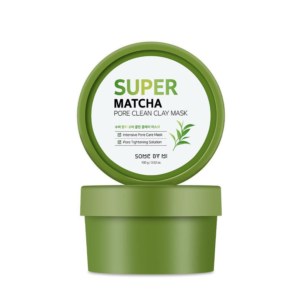 Pot vert avec inscription Super Matcha Pore Clean Clay Mask.