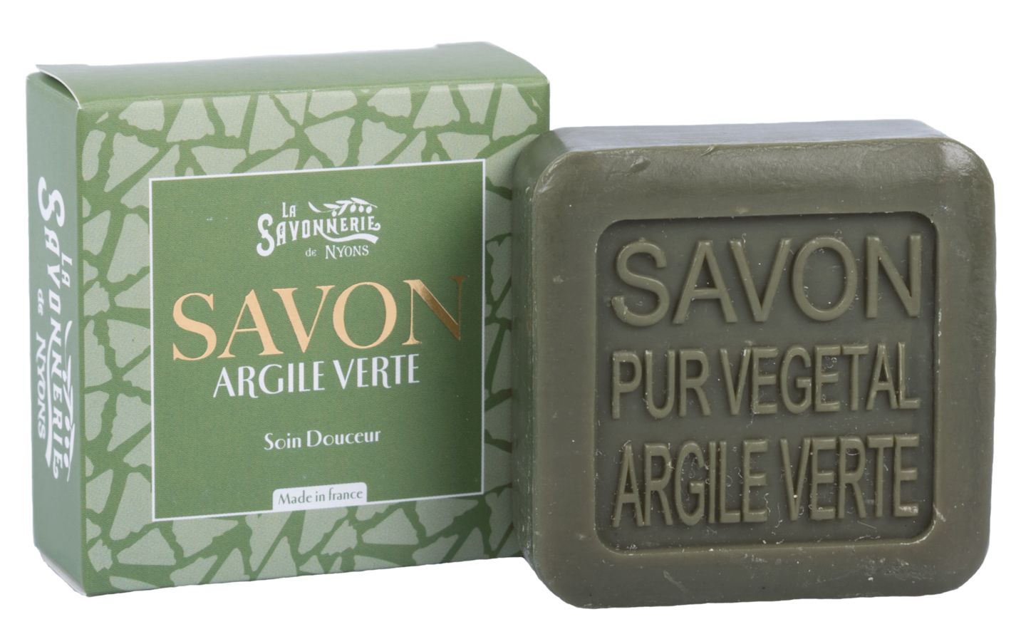 Savon vert et boîte. Inscription: La Savonnerie de Nyons, Savon Argile Verte, Soin Douceur. Savon: Savon Pur Végétal Argile Verte.