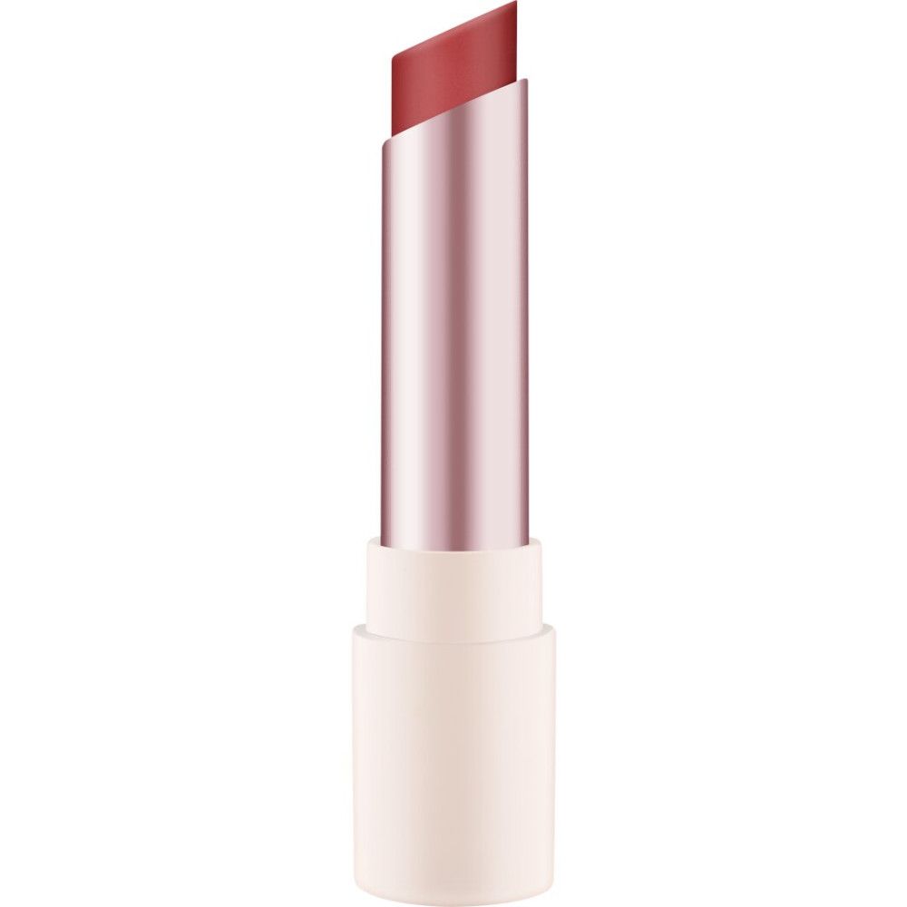 Een lippenstift met een matte, rode stick en een roségouden schacht op een witte basis.
