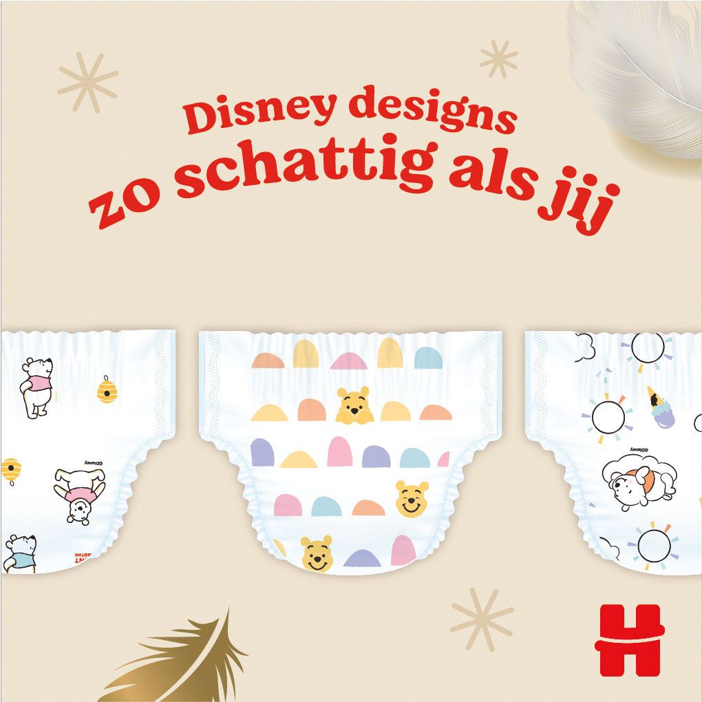 Trois couches avec des motifs Disney. Logo Huggies.