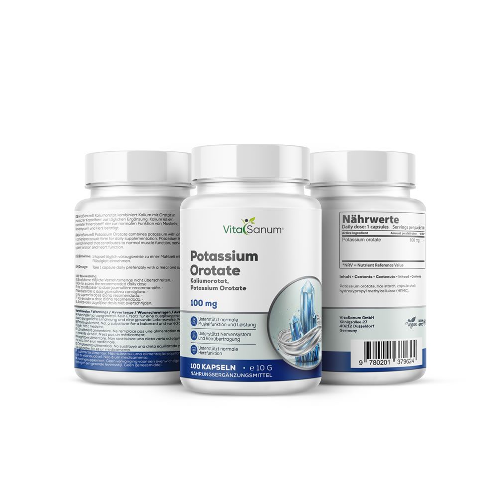 Drie witte flessen met VitaSanum®-label. Opschrift: Kaliumorotaat, 100 mg. Bevat 100 capsules. Achterkant met voedingswaarde.