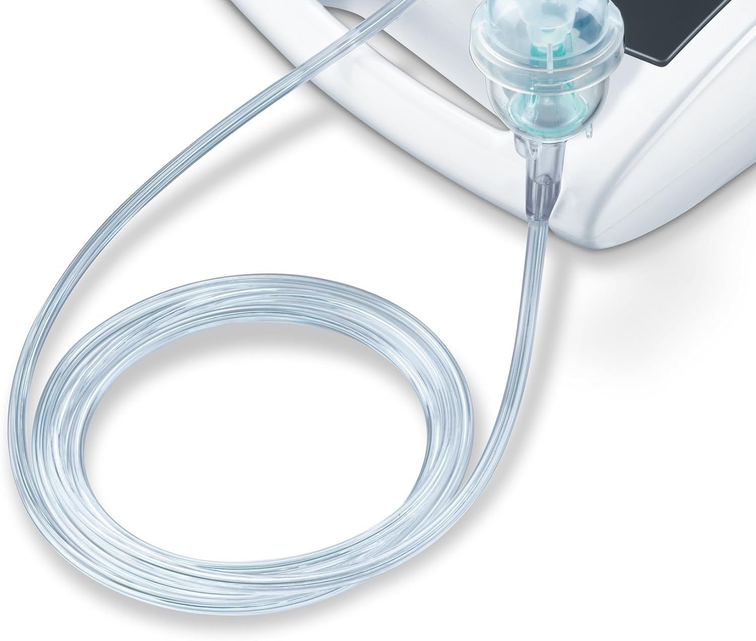 Deux masques transparents et un embout buccal pour inhalateur.