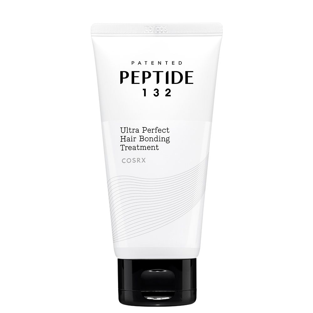 Witte tube met zwarte klepdop. Opschrift: PEPTIDE 132, Ultra Perfect Hair Bonding Treatment, COSRX.