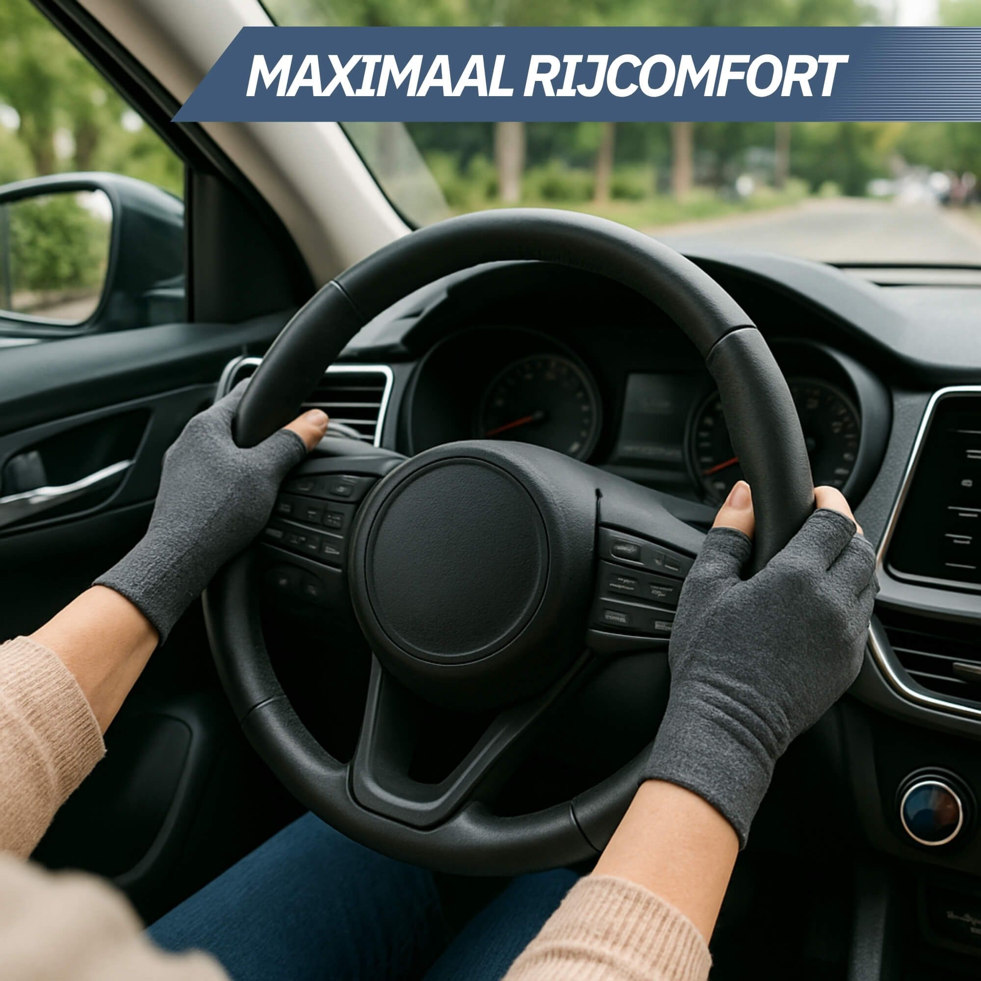 Gros plan sur des gants de compression sans doigts avec des picots.