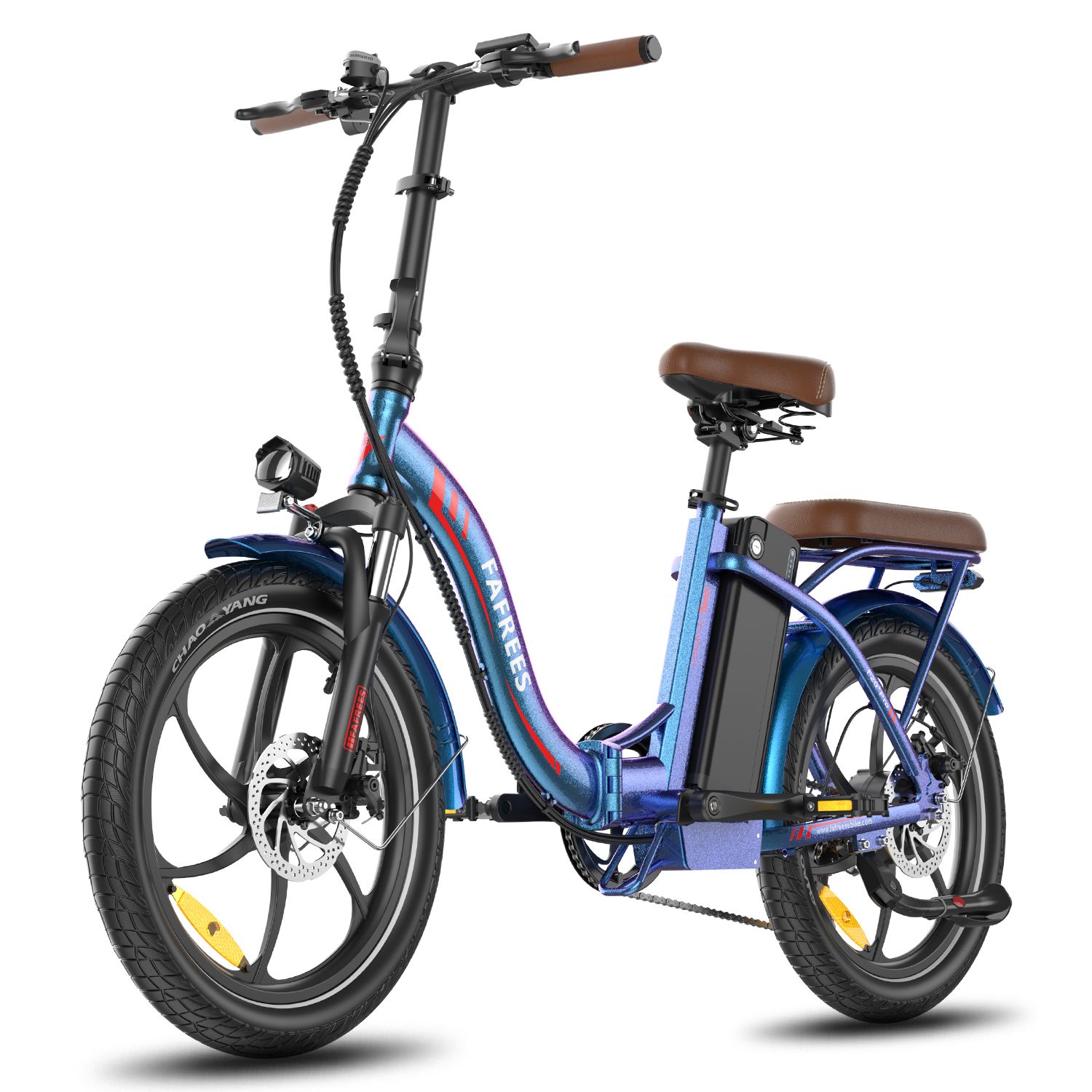 Opvouwbare e-bike, blauw-paars. Bruin zadel en bagagedrager. Zwarte banden en velgen. Merk FAFREES.