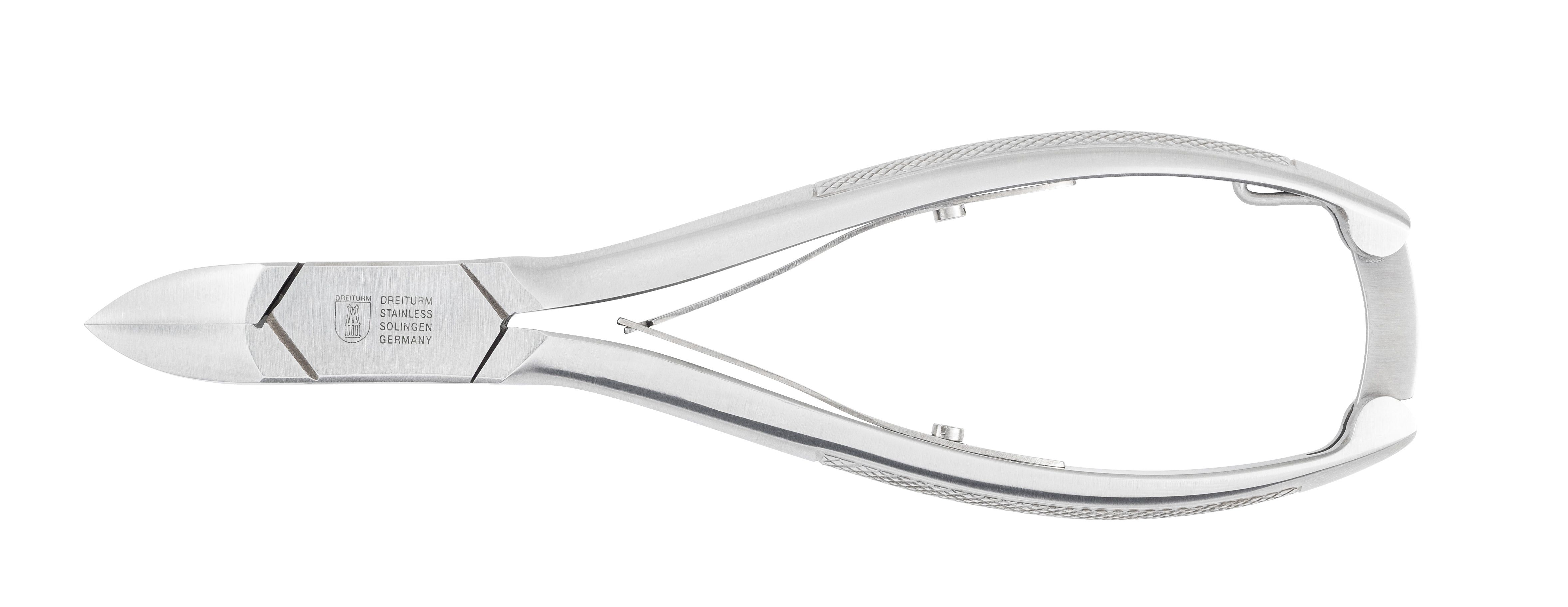 Pedicuretang van zilverkleurig metaal. Gebogen vorm. Opschrift op het product.