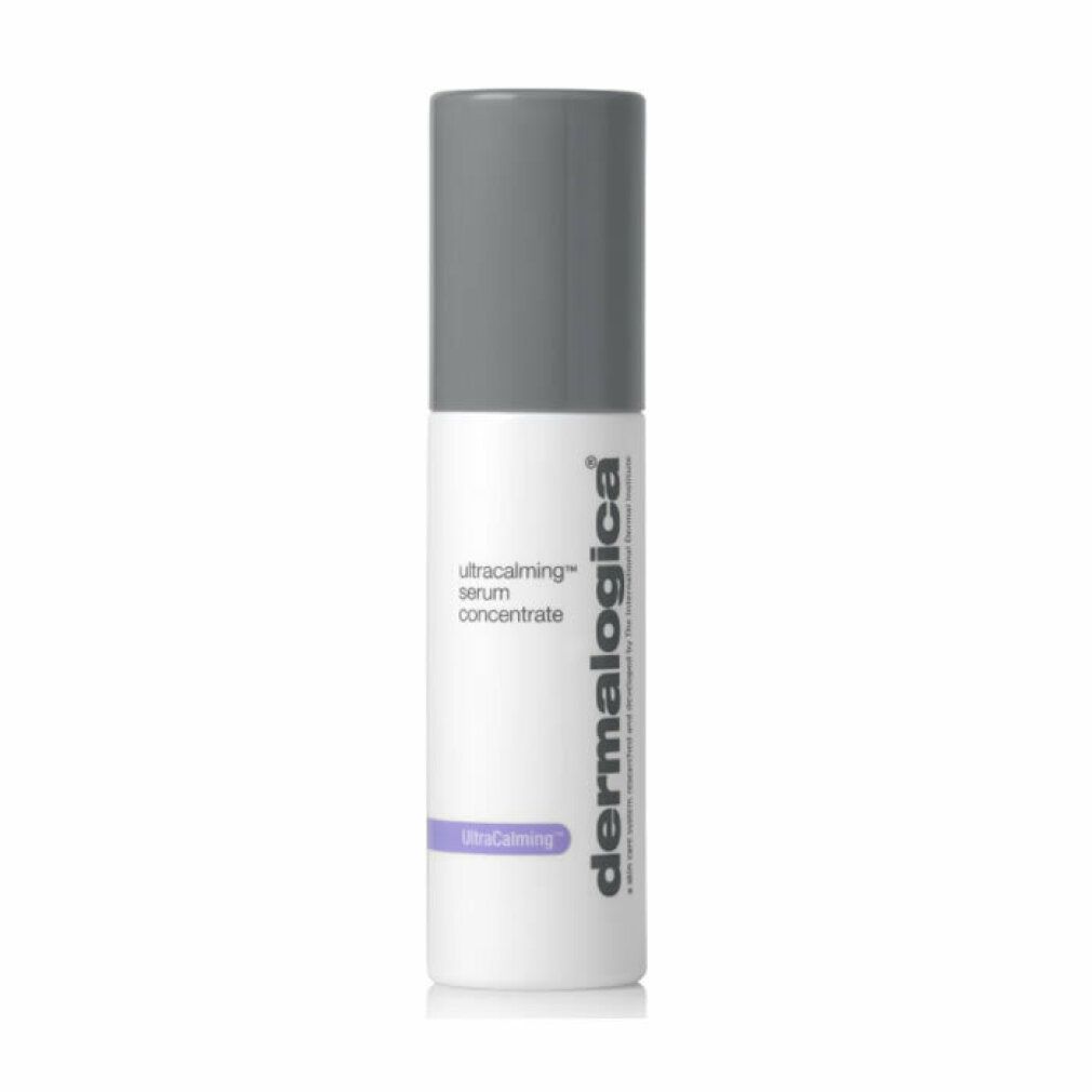 Flacon blanc, bouchon gris. Inscription: UltraCalming Serum Concentrate, Dermalogica. Détail violet.