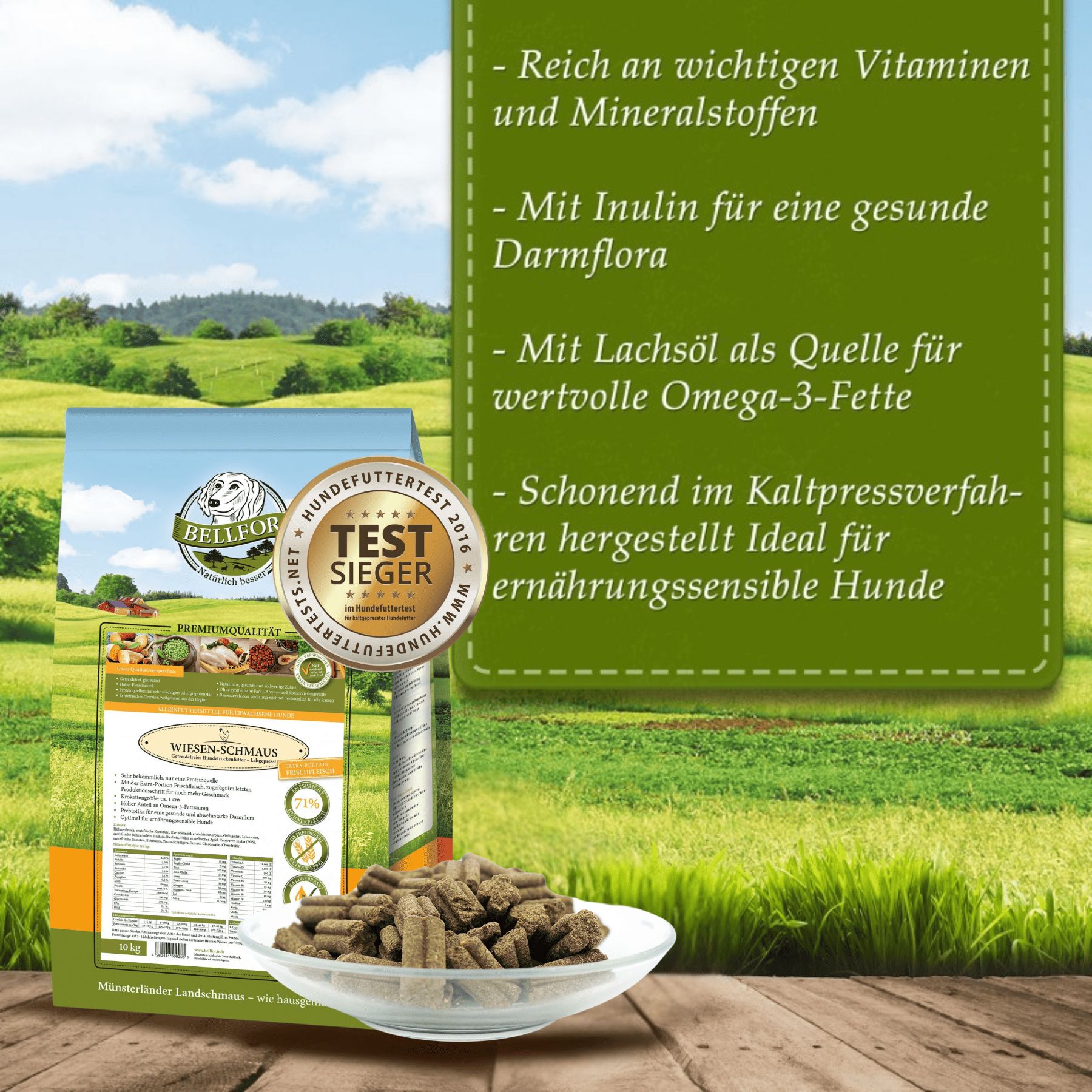 Hondenvoer verpakking en schaal met pellets. Tekst: rijk aan vitaminen, met inuline, met zalmolie. Zegel 'Test Winnaar'.