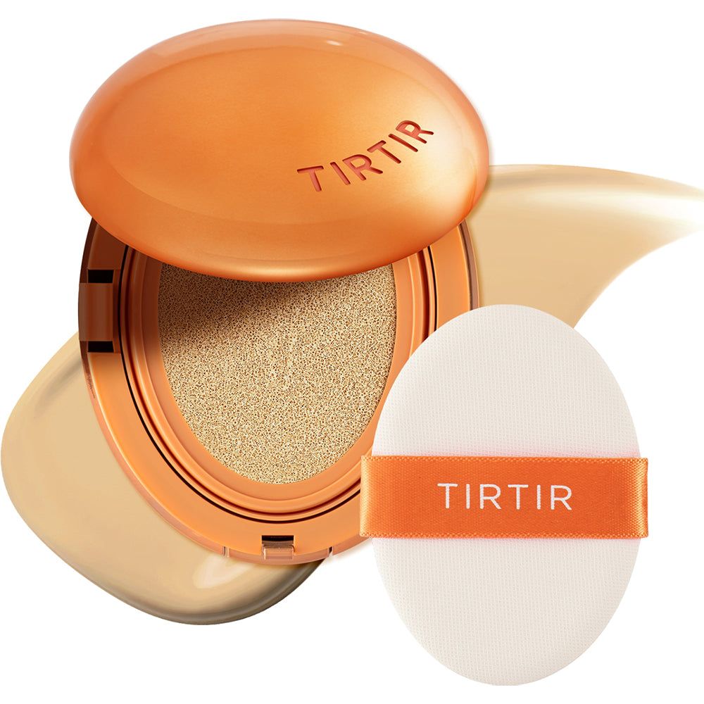 TIRTIR Mask Fit Ai Filter Cushion dans un boîtier orange avec houppette applicatrice.
