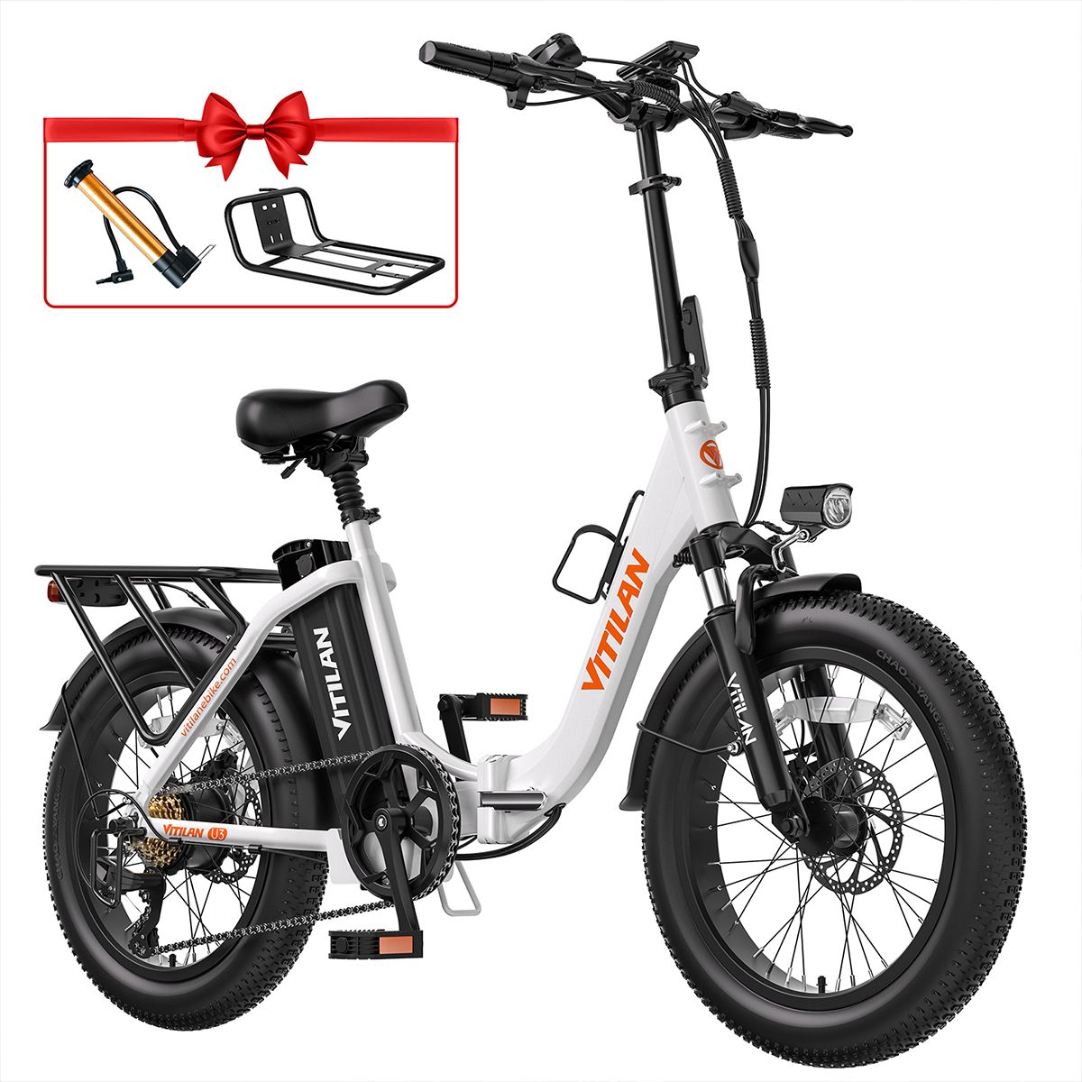 E-bike, wit, met accessoires: pomp, bagagerek. VITILAN-logo. Koplamp. Zwarte banden.