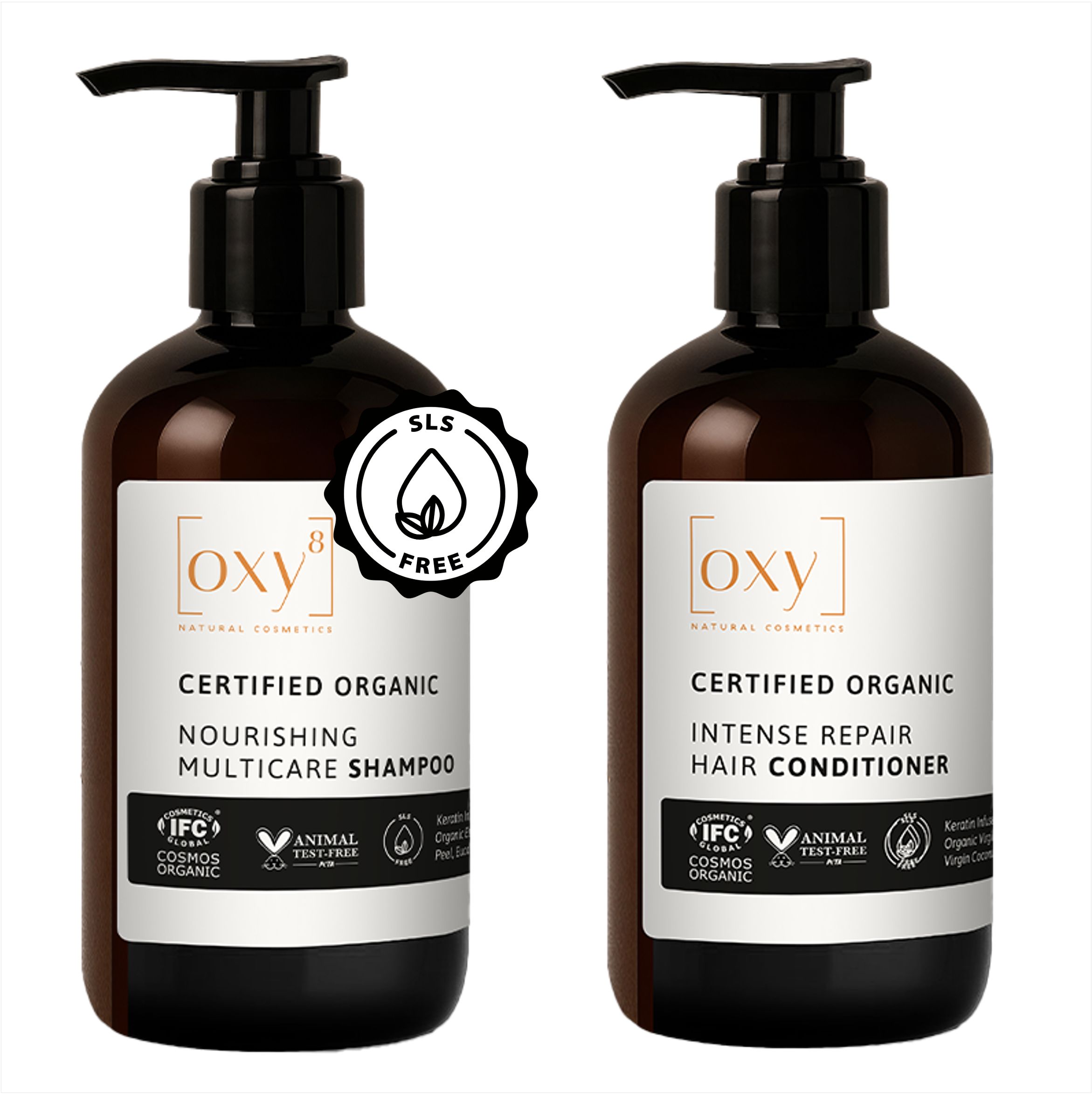 Twee bruine flessen met zwarte pomp. Opschrift: oxy8, shampoo en conditioner.
