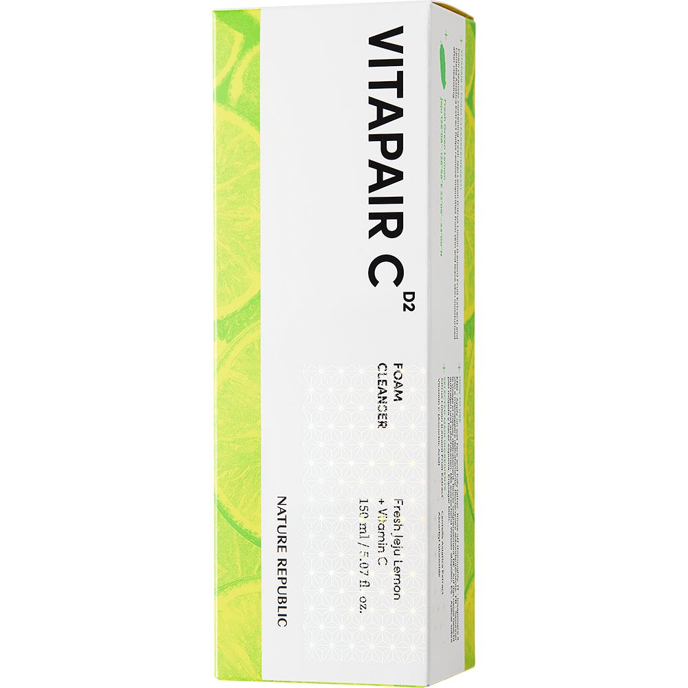 Emballage de Vitapair C Foam Cleanser. Boîte blanche avec citrons verts. Texte: NATURE REPUBLIC, VITAPAIR C, Foam Cleanser.