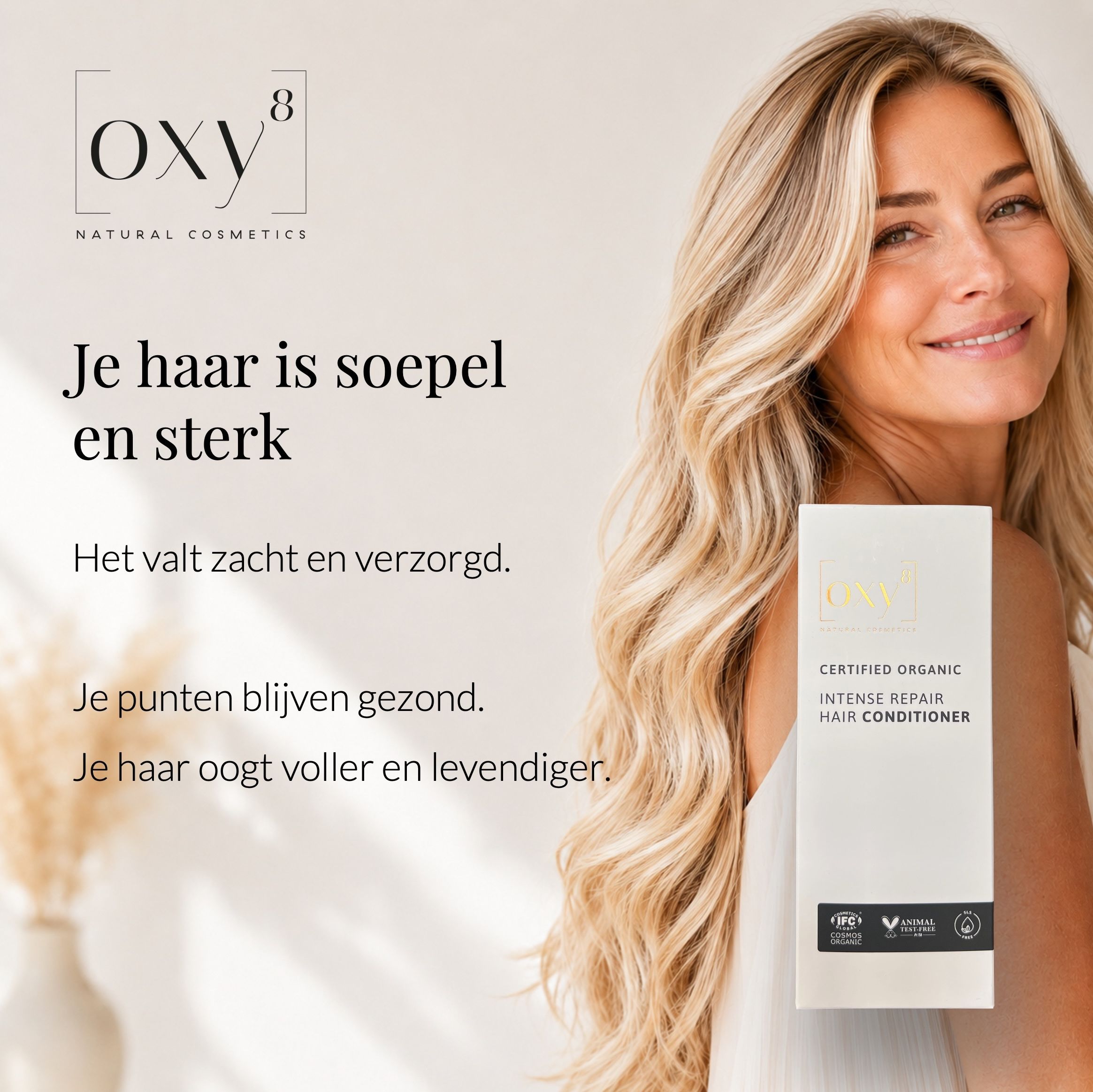 Vrouw met blond haar, productverpakking met tekst: OXY8, Conditioner.