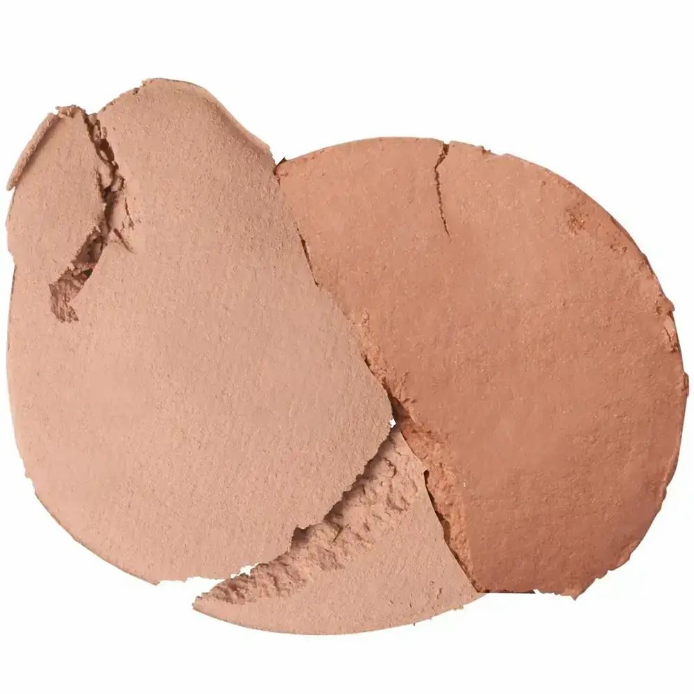 Tweekleurige blush, in twee delen gebroken. Lichte en donkerdere tinten.