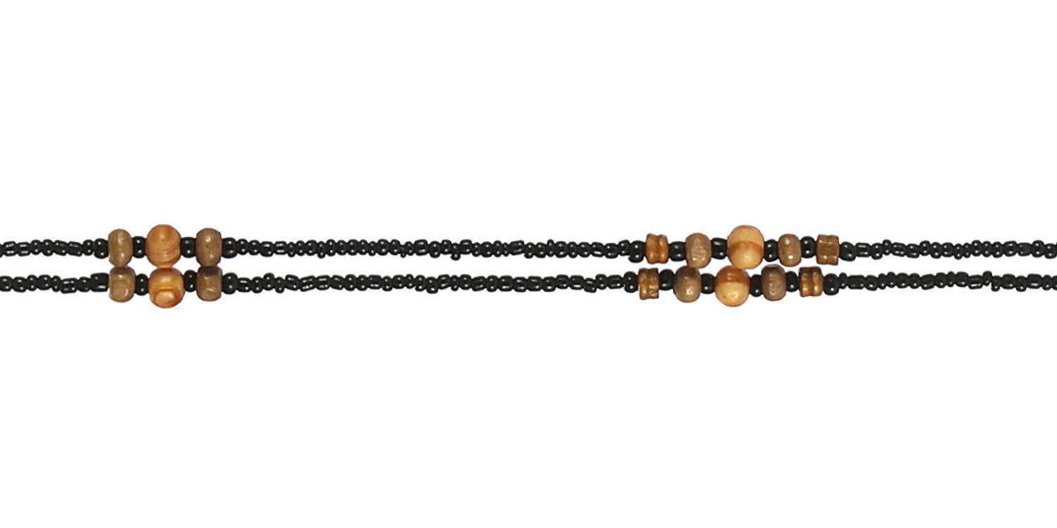 Cordon à lunettes avec perles noires et perles en bois. Boucles métalliques pour attacher aux lunettes.
