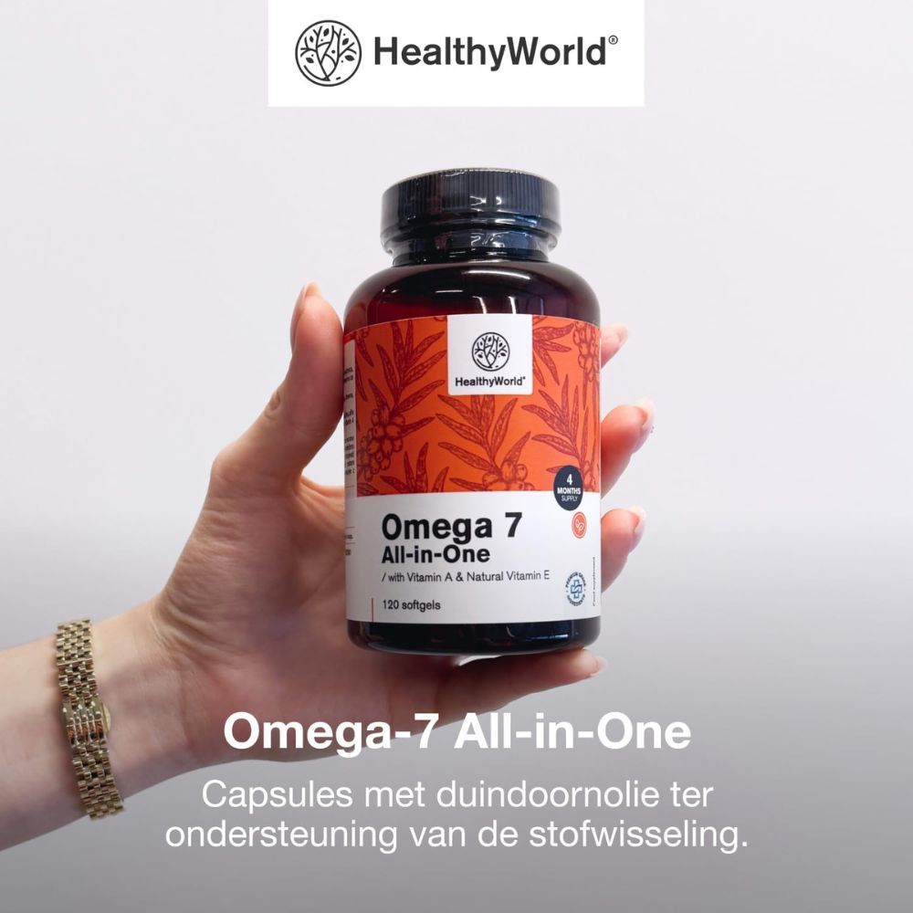 Hand houdt fles Omega-7 All-in-One vast. 120 softgels. HealthyWorld logo.