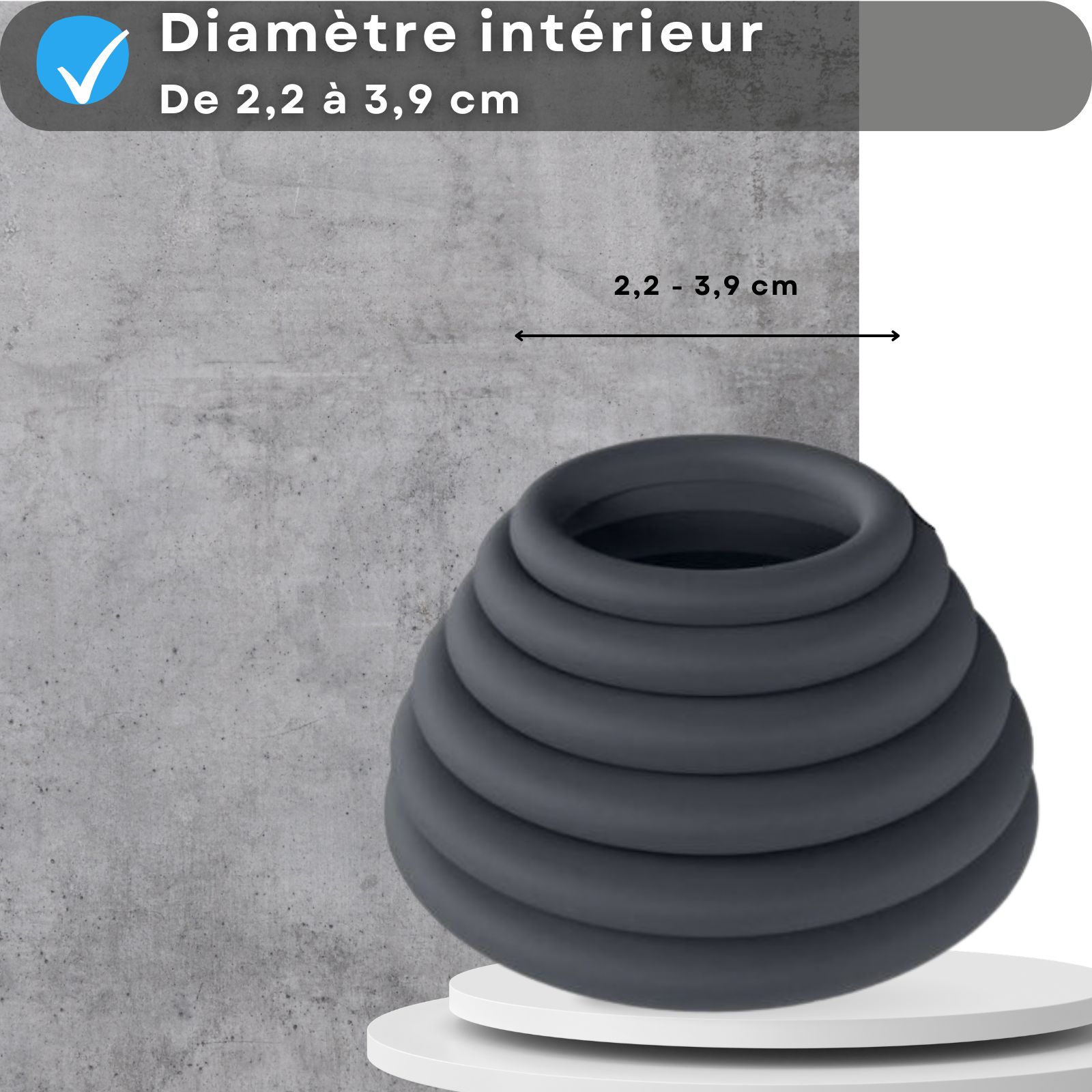 Anneau gris à cercles gradués, diamètre intérieur 2,2-3,9 cm.