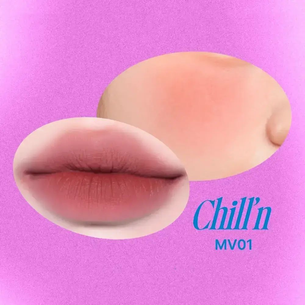 Lippen en wangen met de productnaam "Chill'n MV01" op roze achtergrond.