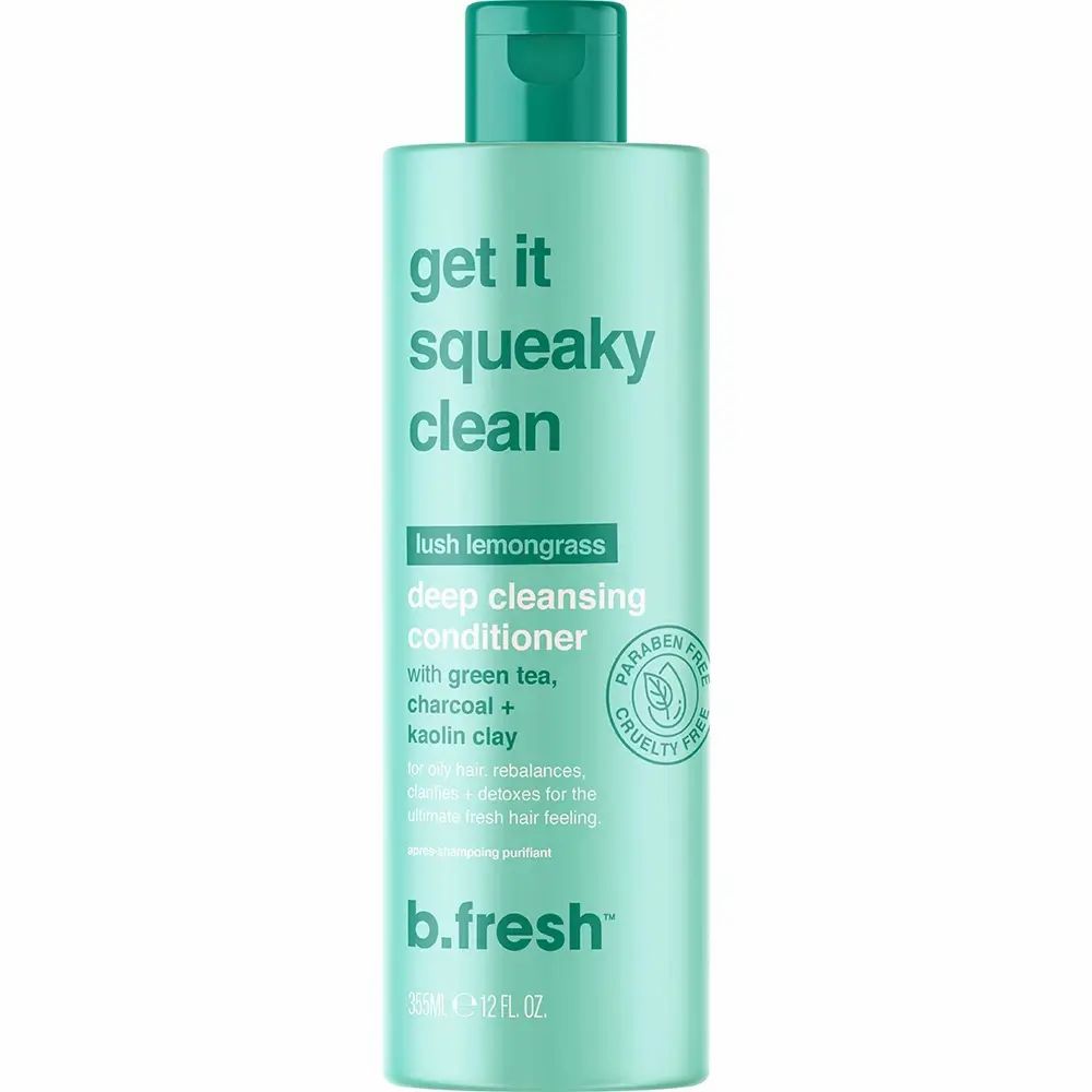 Turquoise fles met groene dop. Opschrift: Get it Squeaky Clean, deep cleansing conditioner, b.fresh. Parabenenvrij.