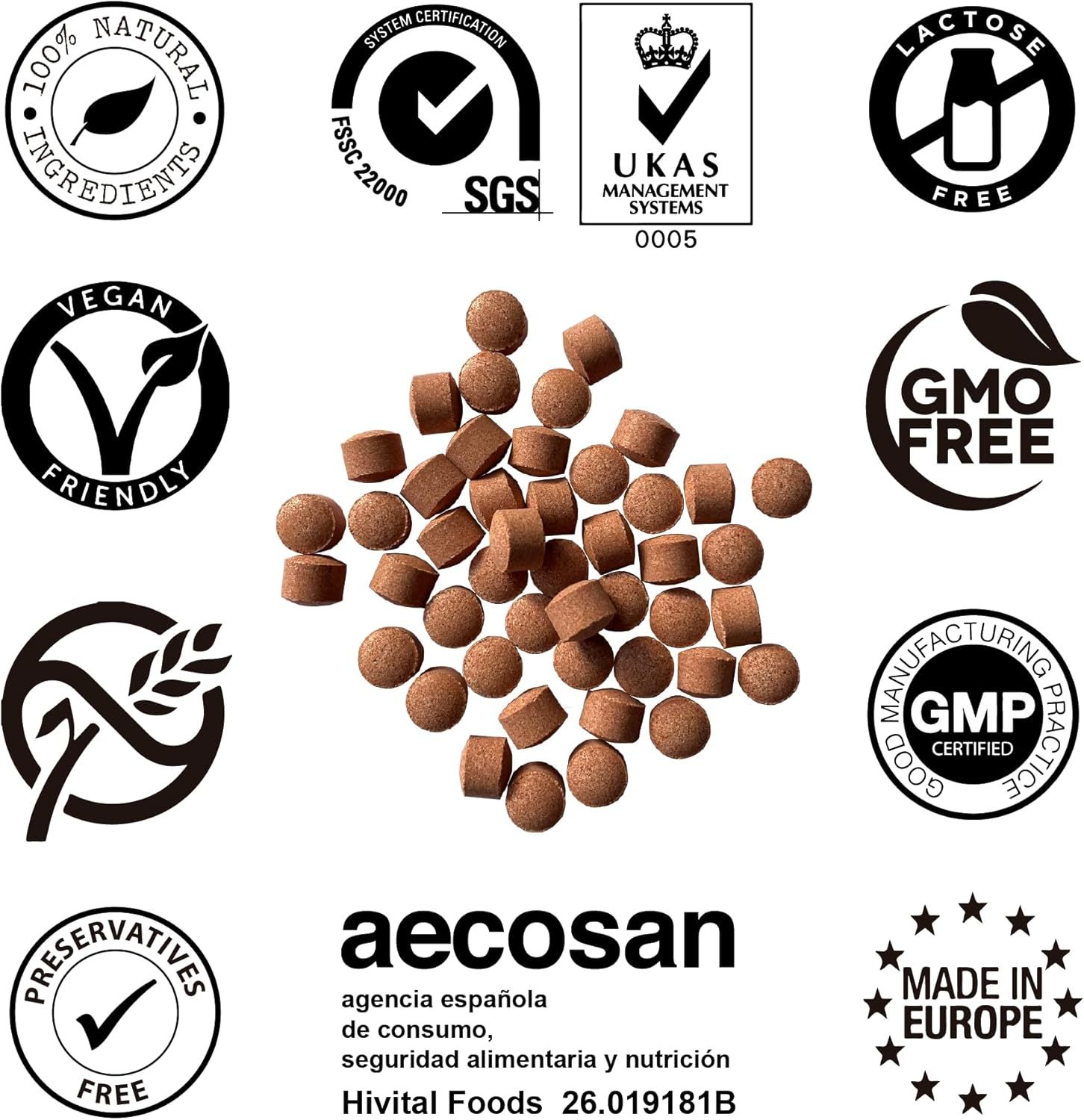 Bruine tabletten, rond en plat. Verschillende zegels: Vegan, GMO-vrij, lactosevrij, etc. Tekst: aecosan, Hivital Foods.