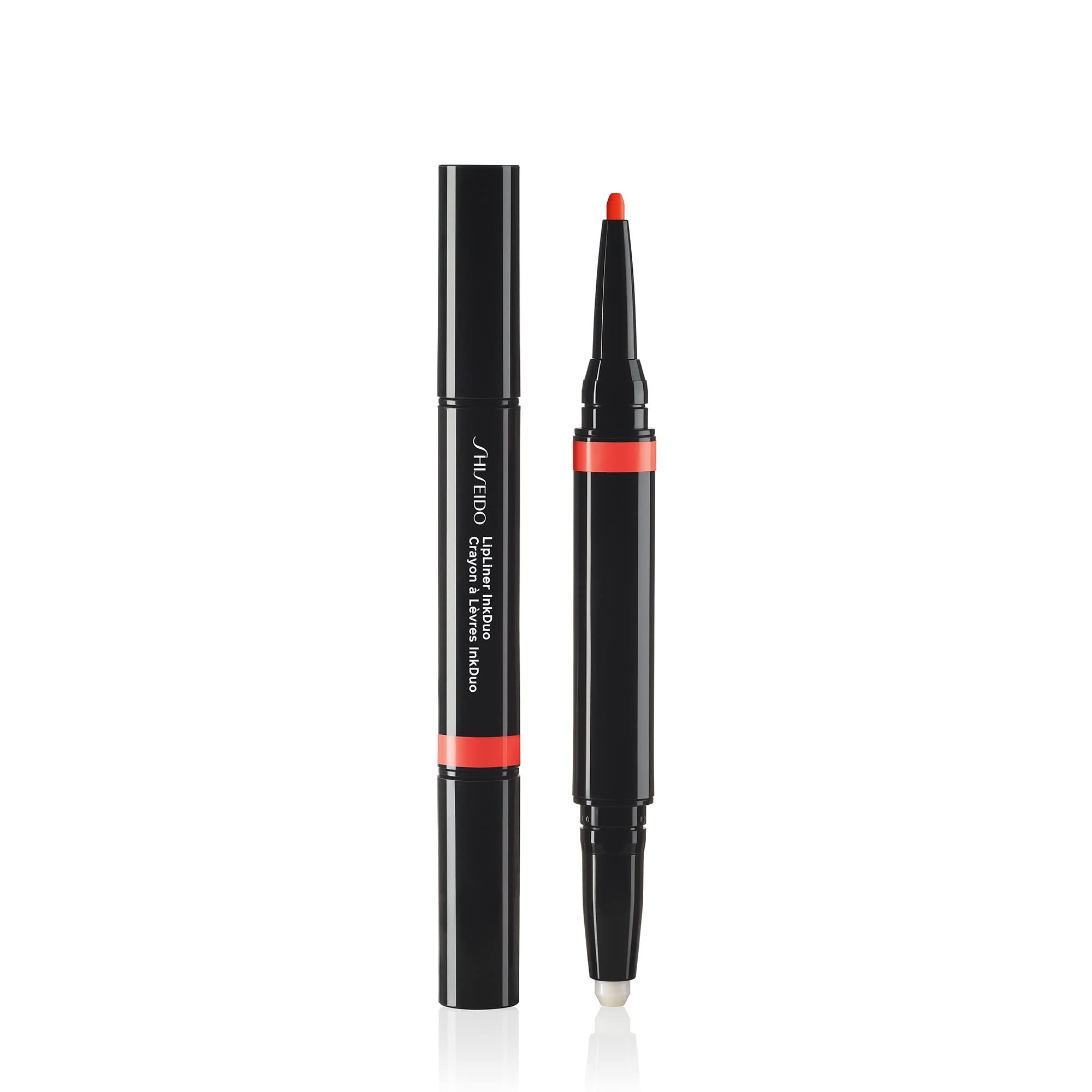 Duo crayon à lèvres noir avec accent orange. Une extrémité est un crayon, l'autre un applicateur. Logo SHISEIDO.