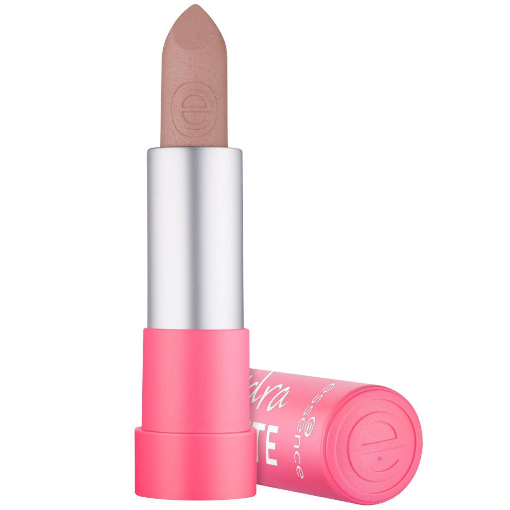 Rouge à lèvres ouvert. Étui rose, tige argentée, rouge à lèvres beige. Marque Essence, Hydra Matte.