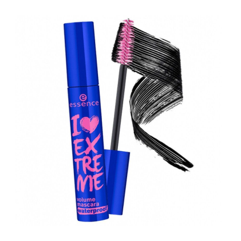 Tube de mascara bleu avec texte rose et brosse. Traces de mascara noir. Nom du produit : I Love Extreme Waterproof.
