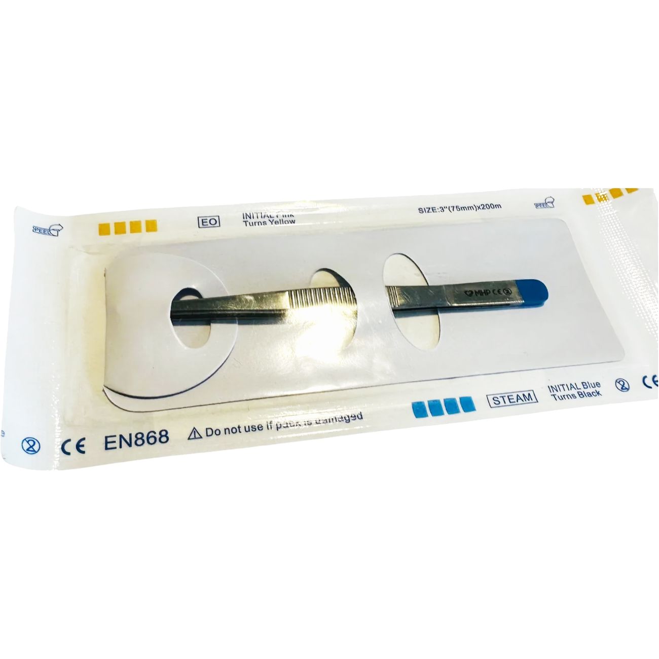 Pince à épiler dans un emballage stérile. Emballage avec marquage CE et indication de taille.