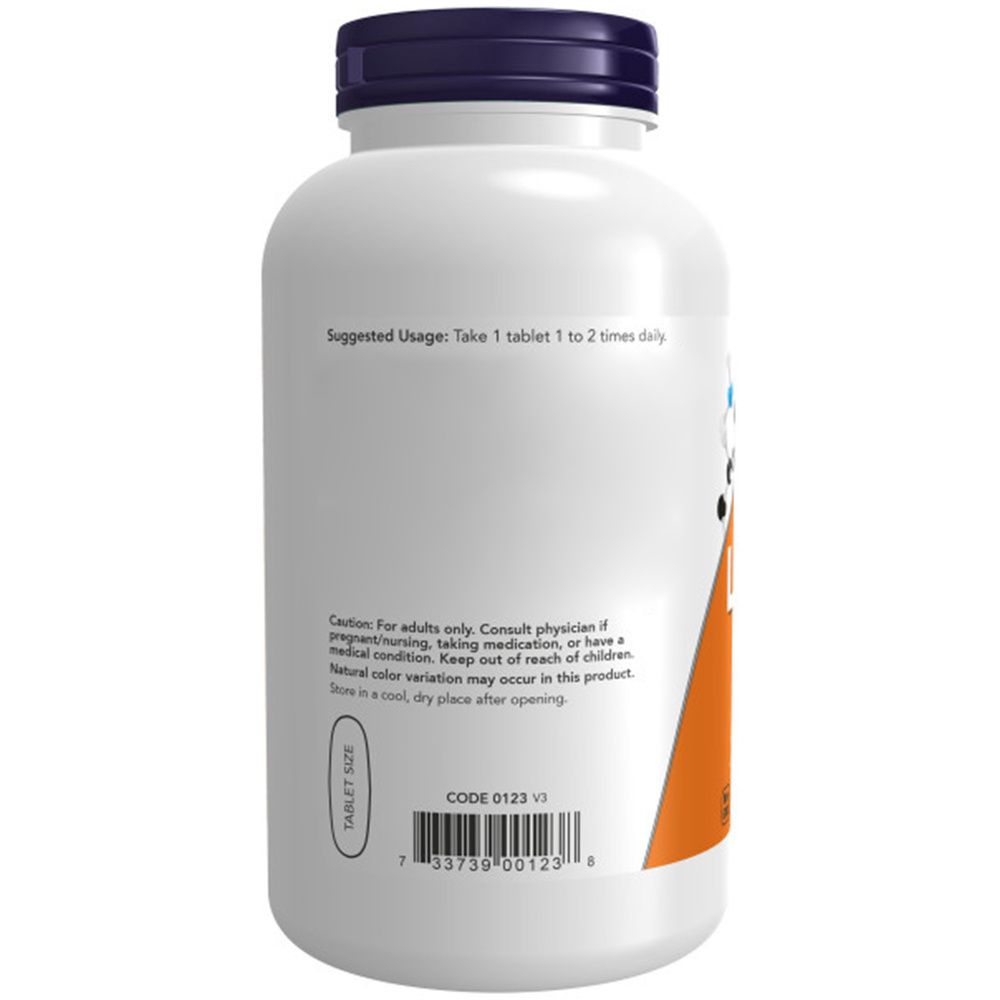 Vue arrière d'un flacon blanc avec bouchon violet. Étiquette avec informations produit. Texte: L-Lysine. Conseils d'utilisation. Code-barres.