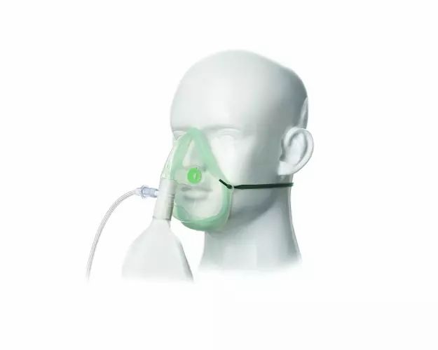 Zuurstofmasker voor volwassenen met slang en reservoir, transparant met groene band en connector.