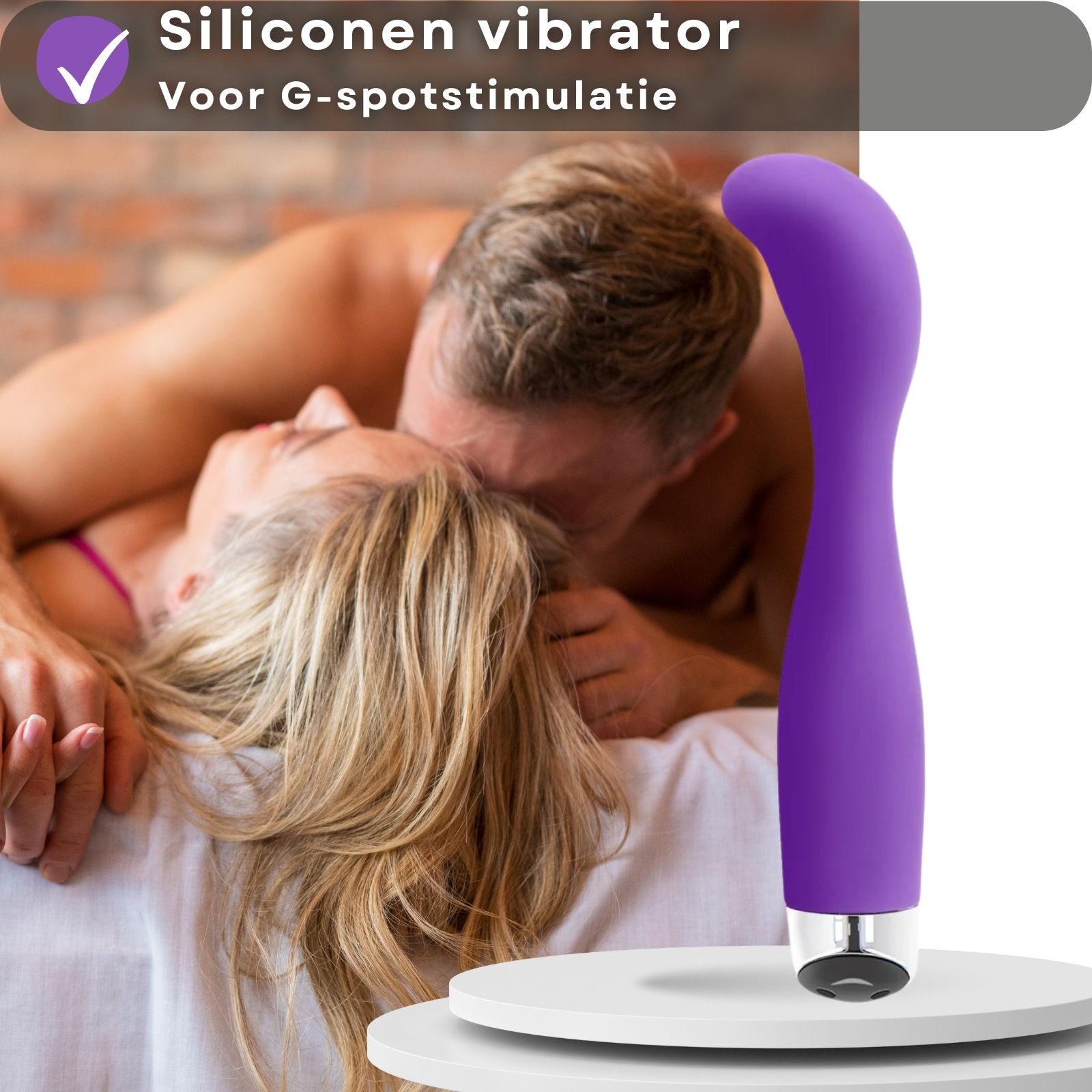 Paarse vibrator. Siliconen, gebogen vorm. Koppel op achtergrond. Tekst: Siliconen vibrator, G-spot.