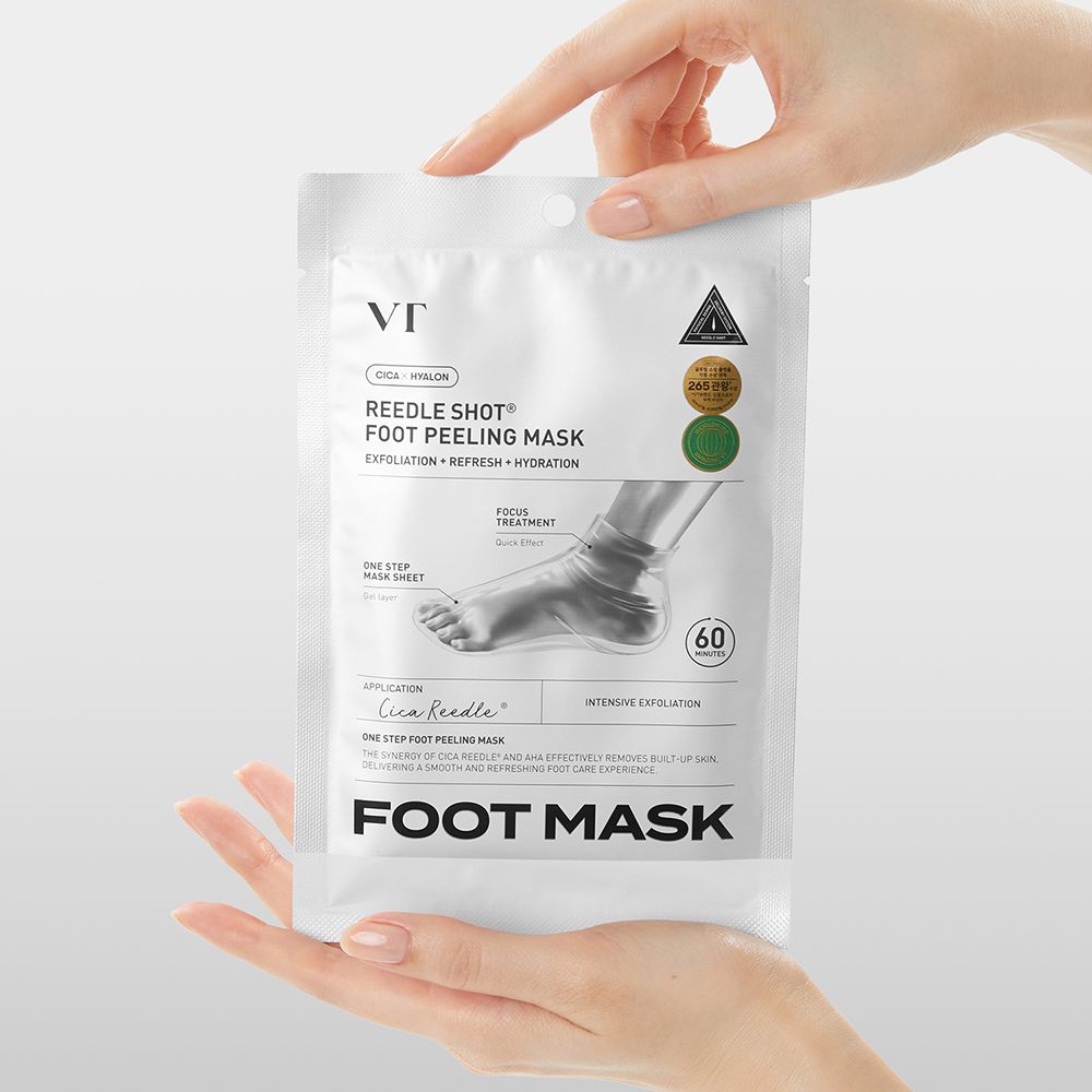 Verpakking voor voetmasker. Opschrift "REEDLE SHOT", "FOOT MASK" en "VT". Met illustratie van een voet.