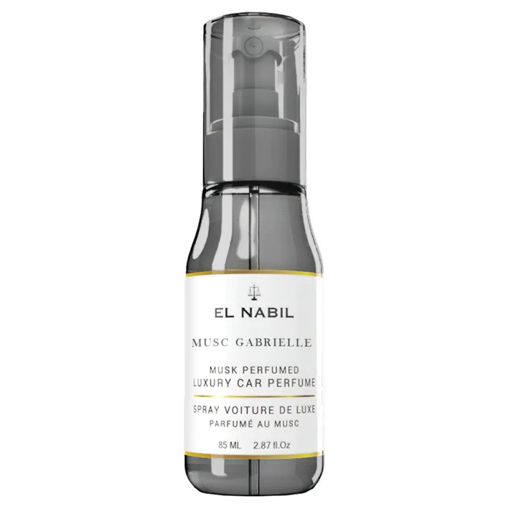Grijze autosprayfles met verstuiver. Opschrift: EL NABIL, MUSC GABRIELLE, LUXURY CAR PERFUME. Inhoud: 85 ml.
