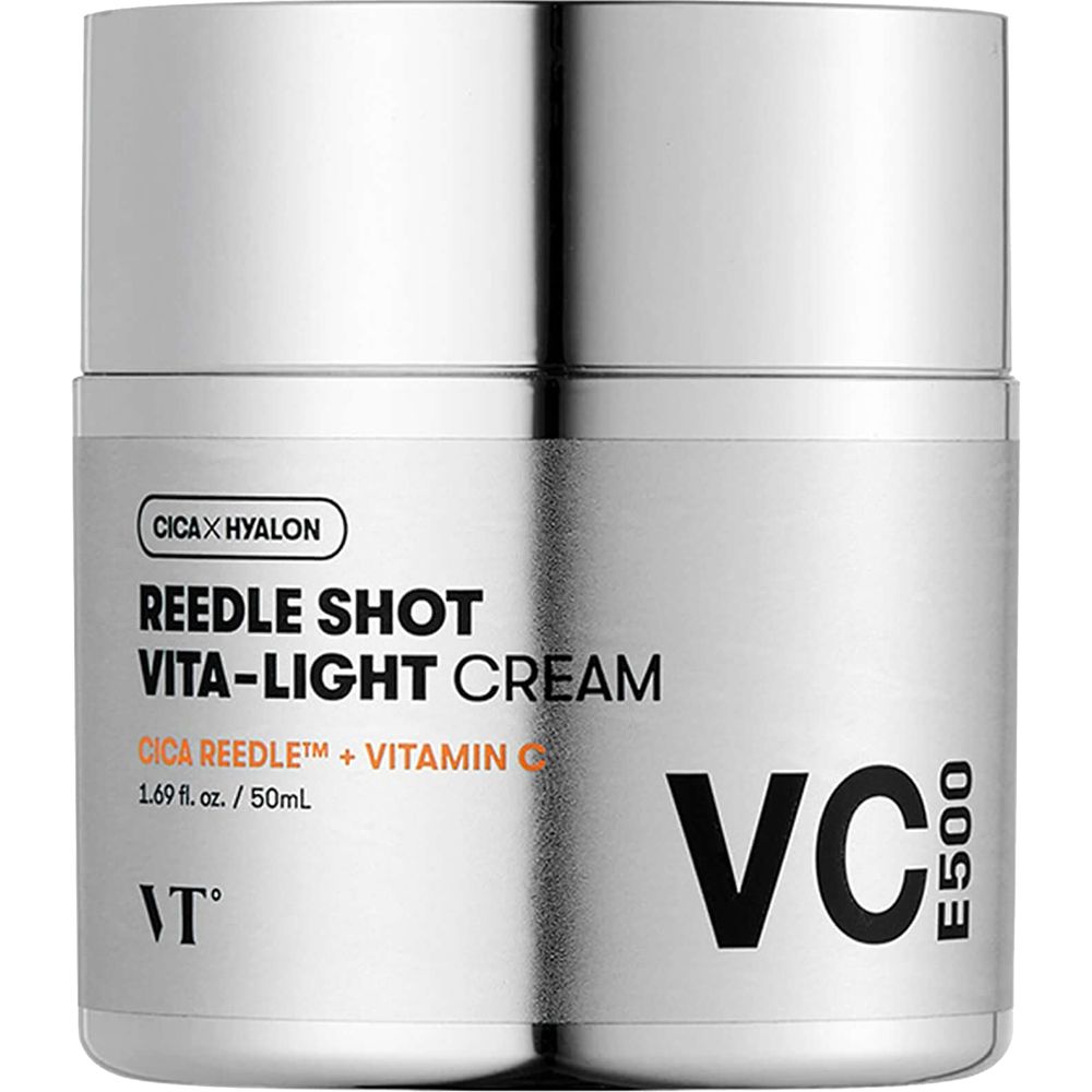 Crèmepot met zilveren deksel. Opschrift: REEDLE SHOT VITA-LIGHT CREAM, CICA REEDLE + Vitamine C, VC E500. Merk: VT.