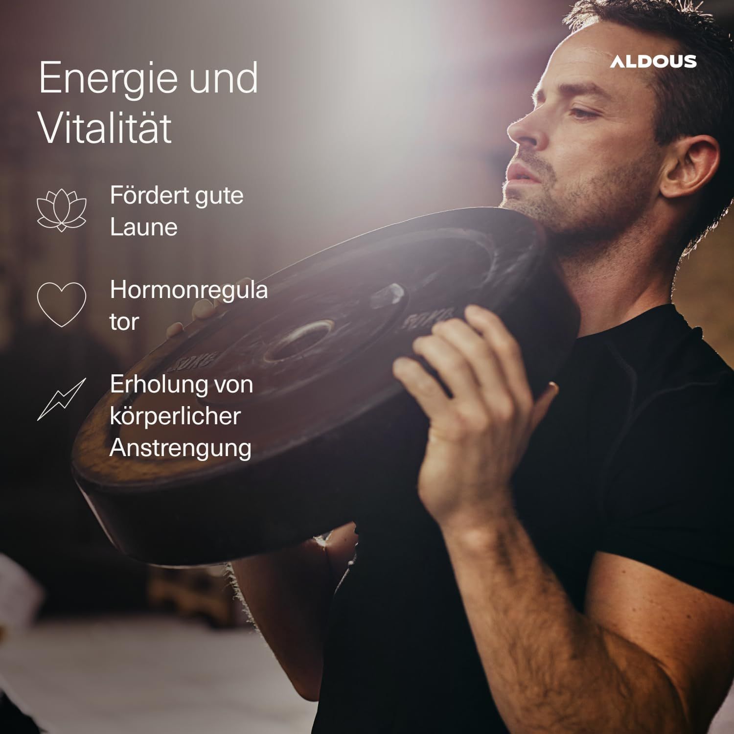Man tilt gewicht. Tekst: Energie en vitaliteit, bevordert goede stemming, hormoonregulator, herstel.