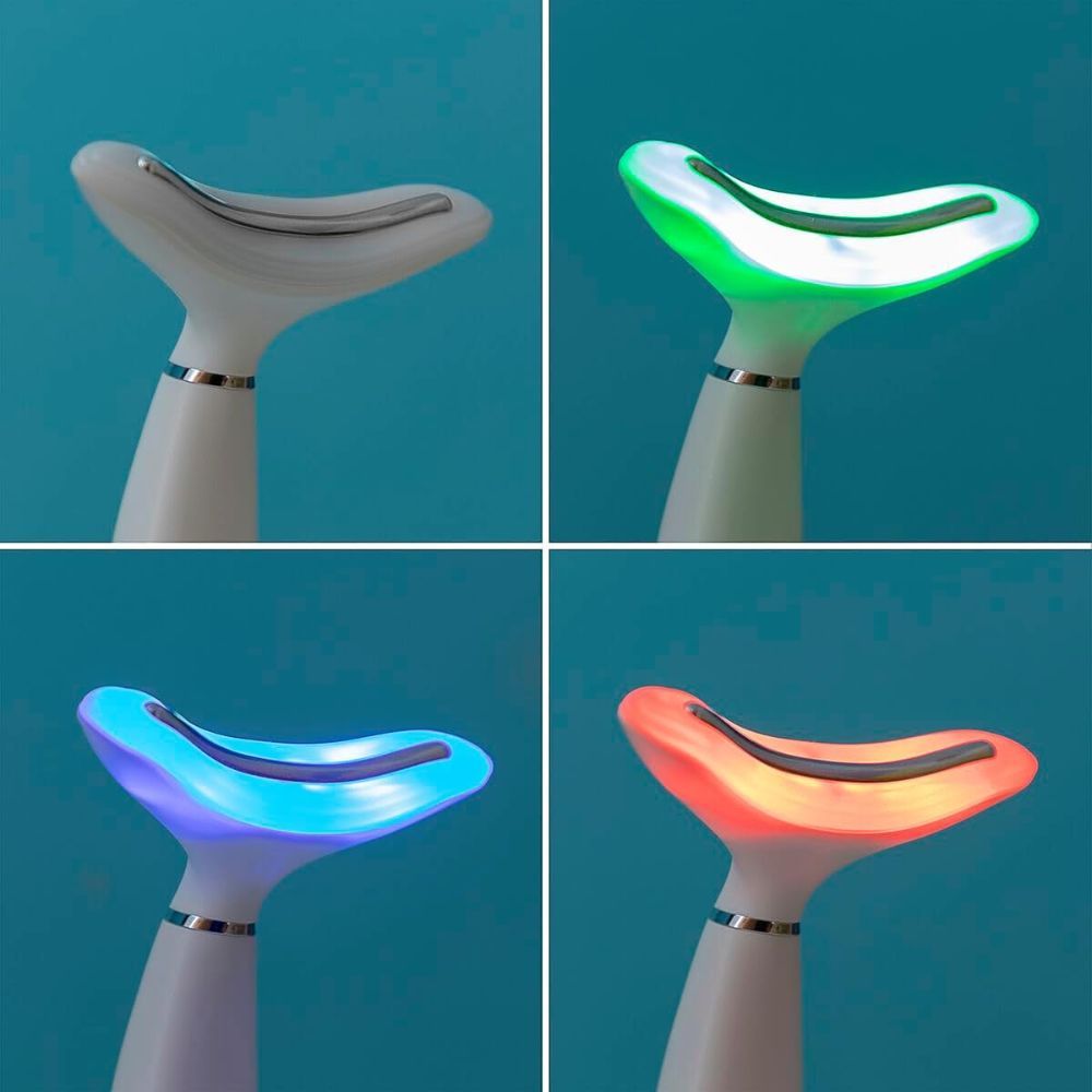 Quatre images de l'appareil avec différentes couleurs de lumière : blanc, vert, bleu et rouge. Accents argentés.