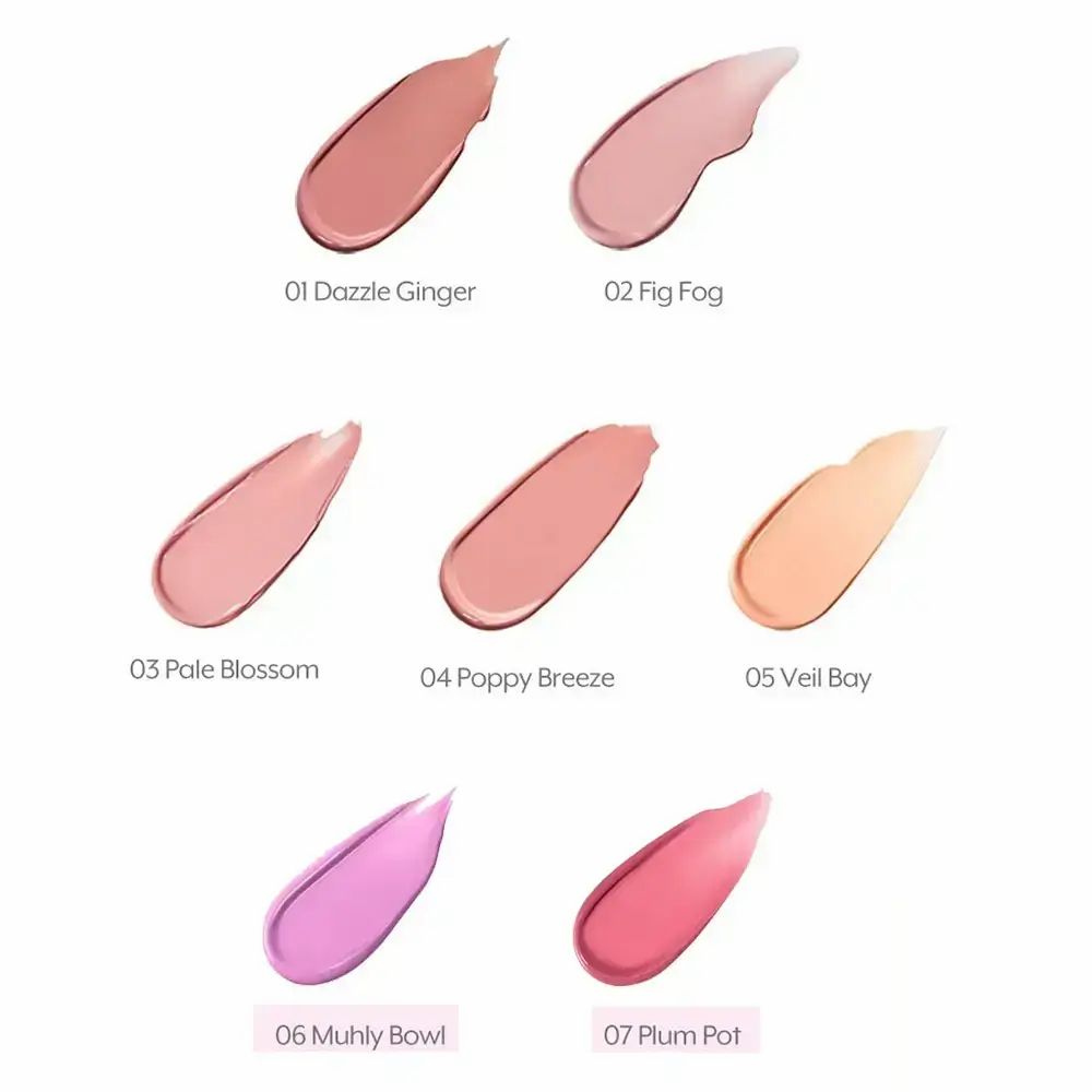 Zeven kleurstalen van vloeibare blush. Elke staal heeft een andere kleur en is gelabeld met een nummer en een naam.