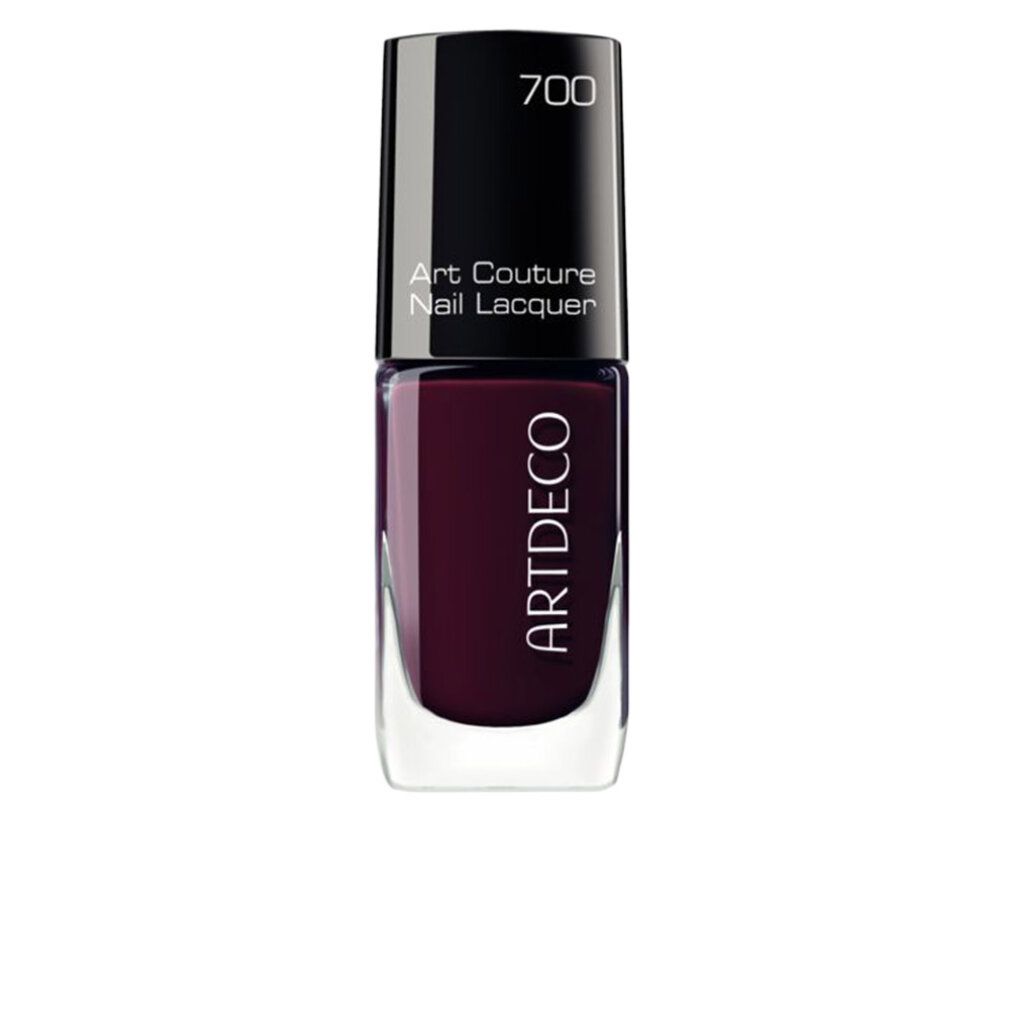 Artdeco Art Couture Nagellak, kleur 700 Rubin, in glazen fles met zwarte dop.